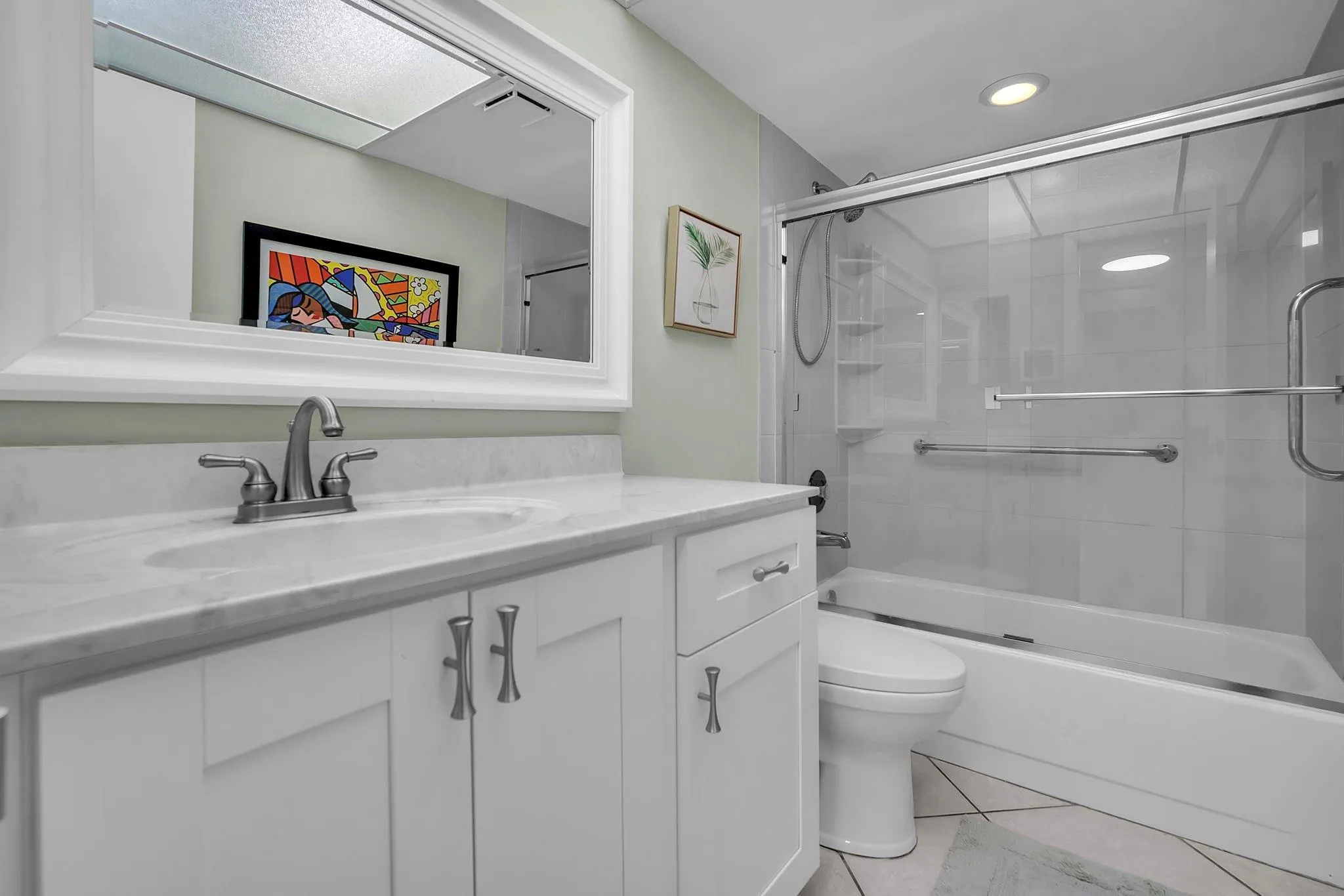 9301 Sunrise Lakes Blvd, #207