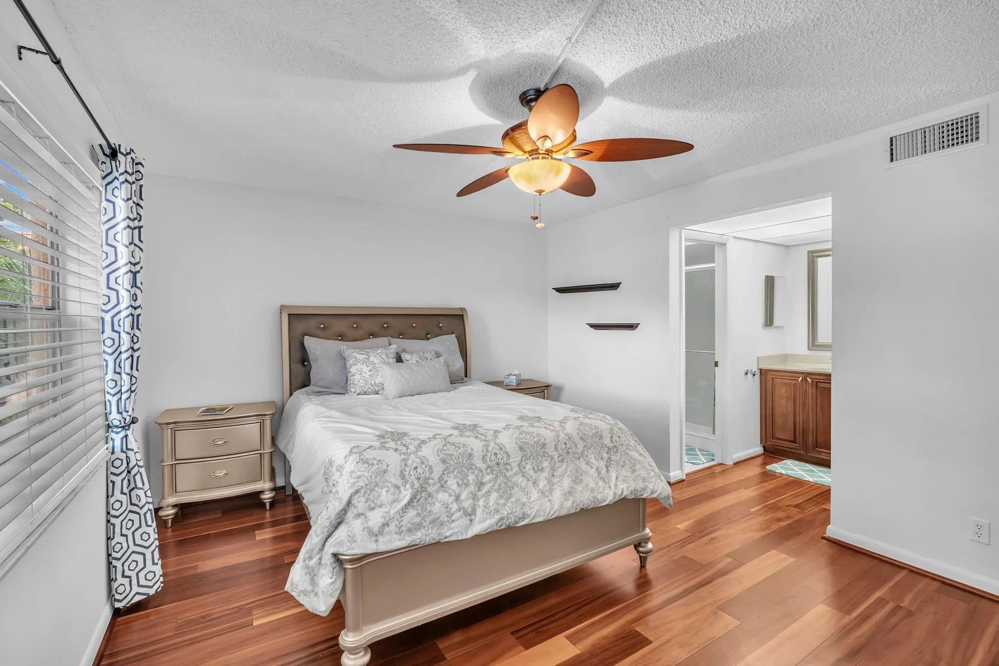 9301 Sunrise Lakes Blvd, #207
