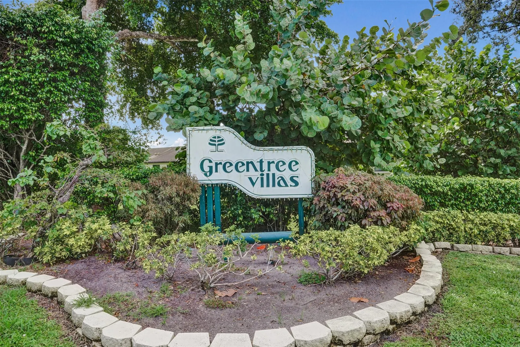 4840 Greentree Lane, #B