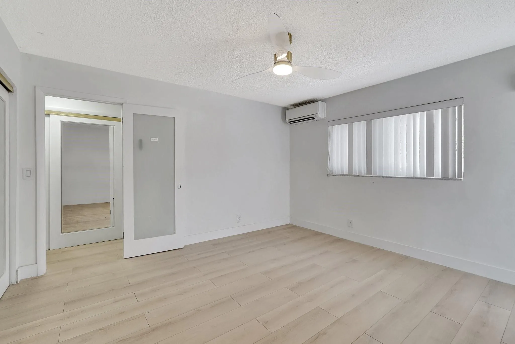 161 NE 10th Ave