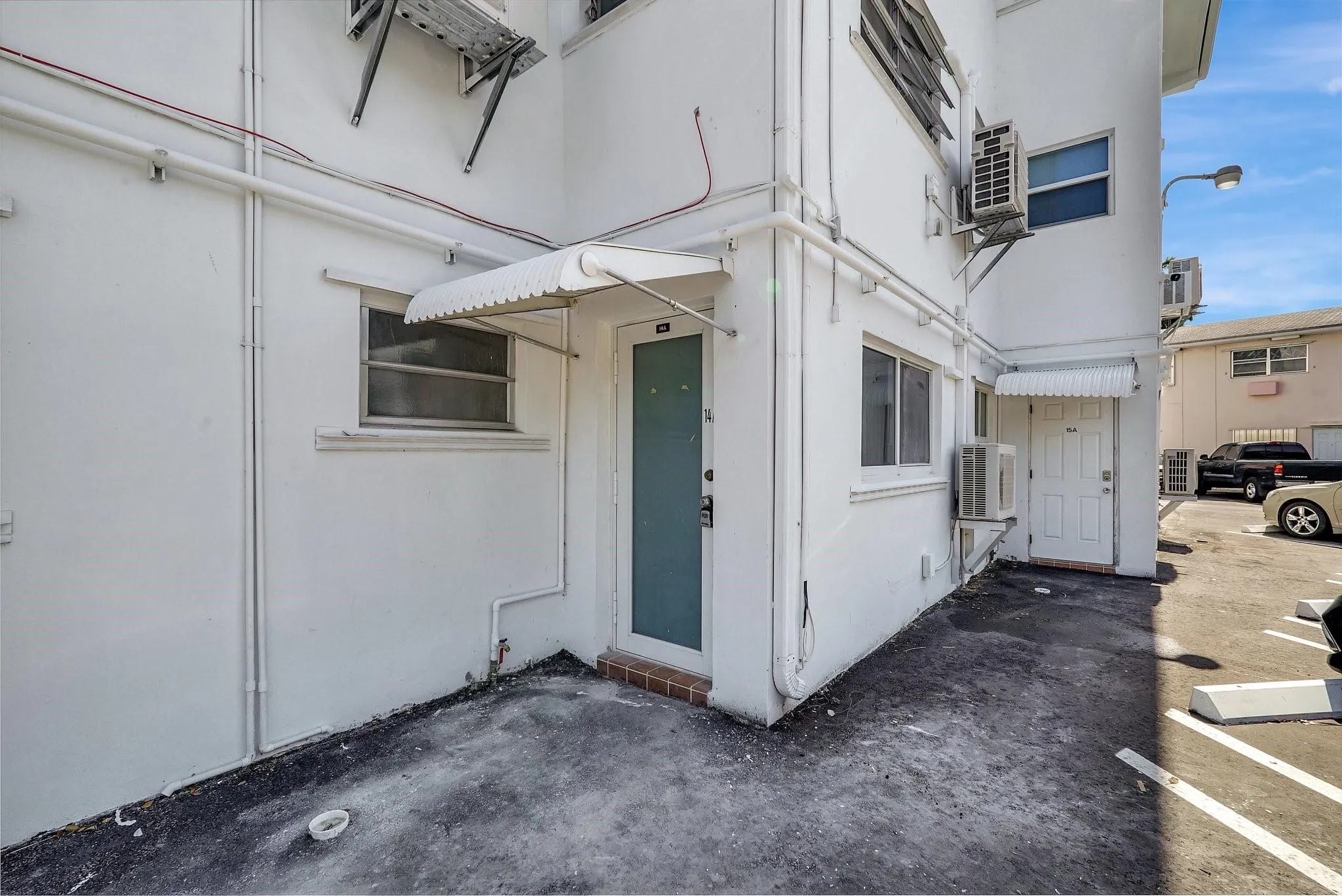 161 NE 10th Ave