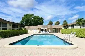 9911 Sandalfoot Blvd, #101
