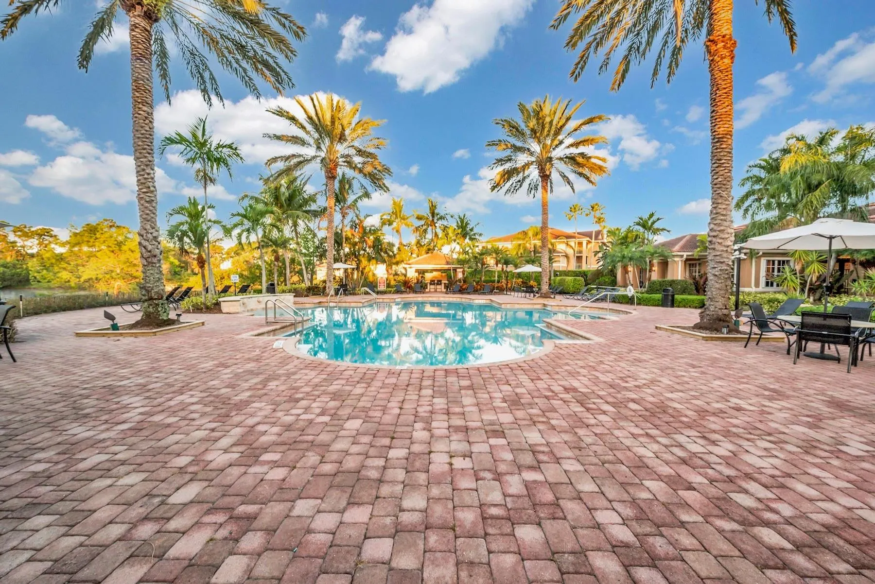 3809 NW Mediterranean Ln, #104