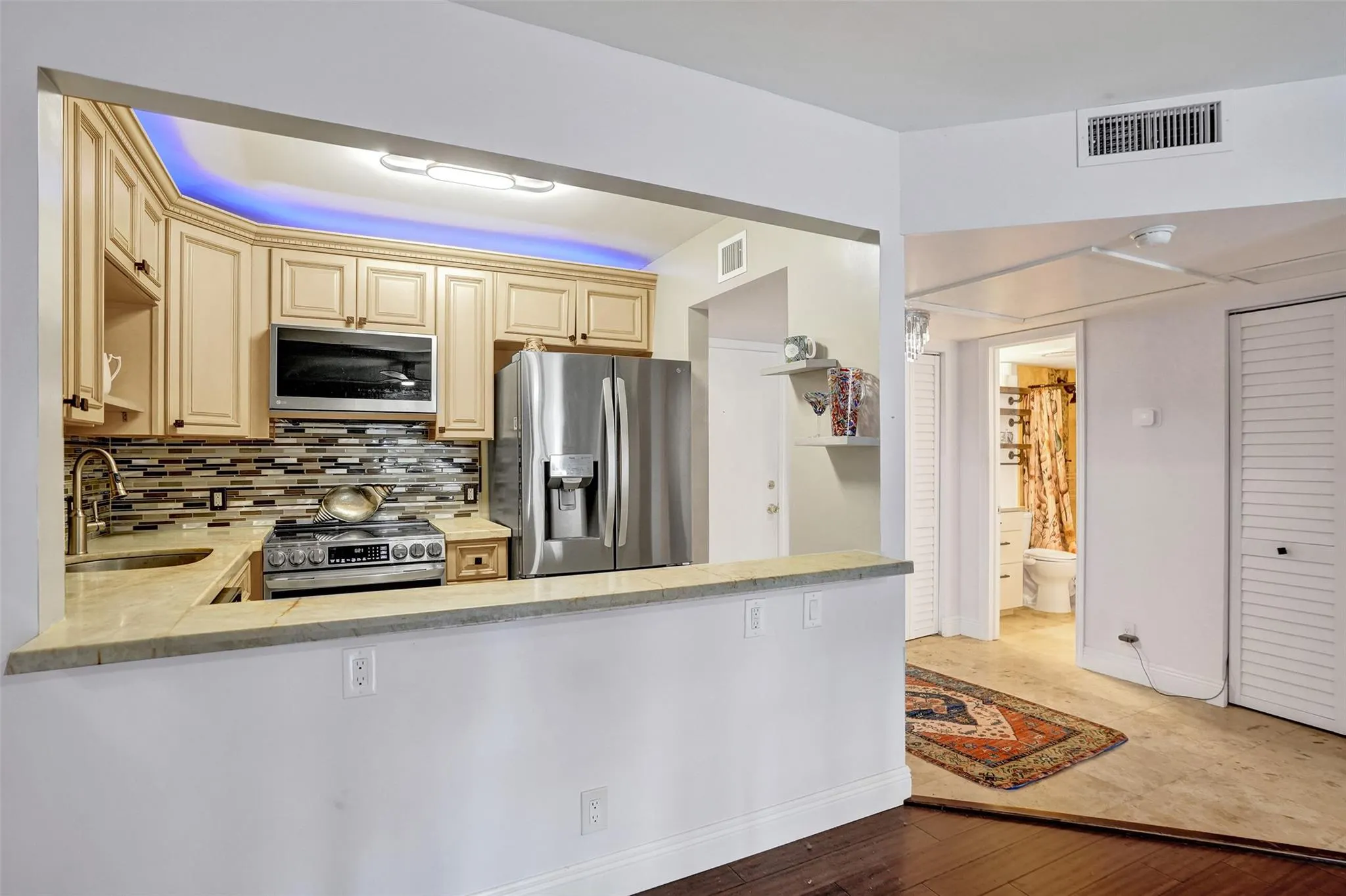 101 E Mcnab Rd, #407