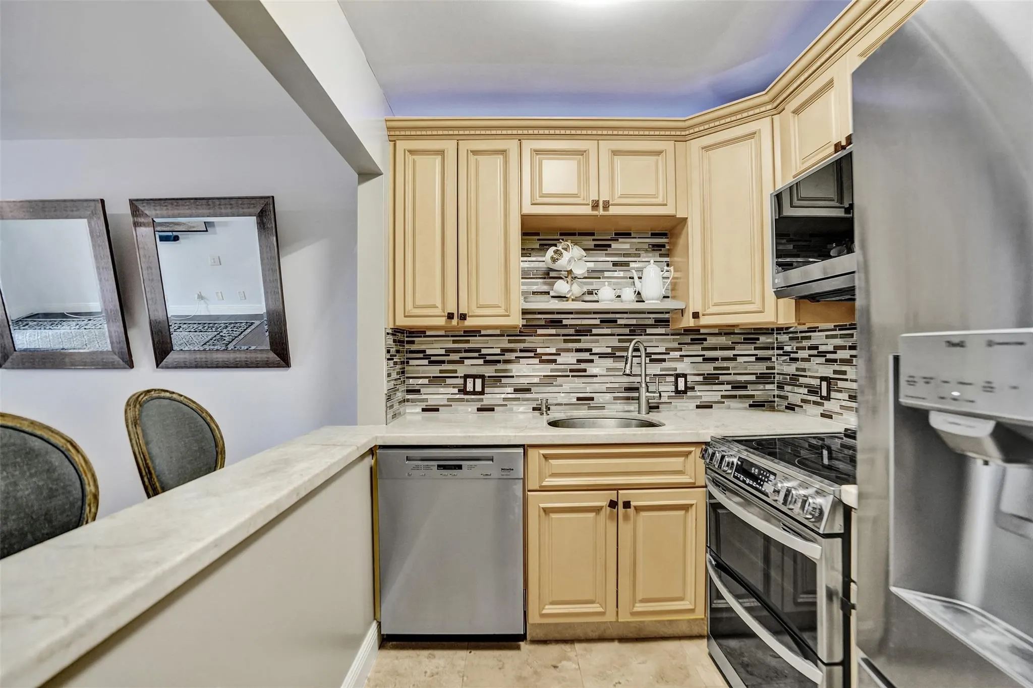 101 E Mcnab Rd, #407