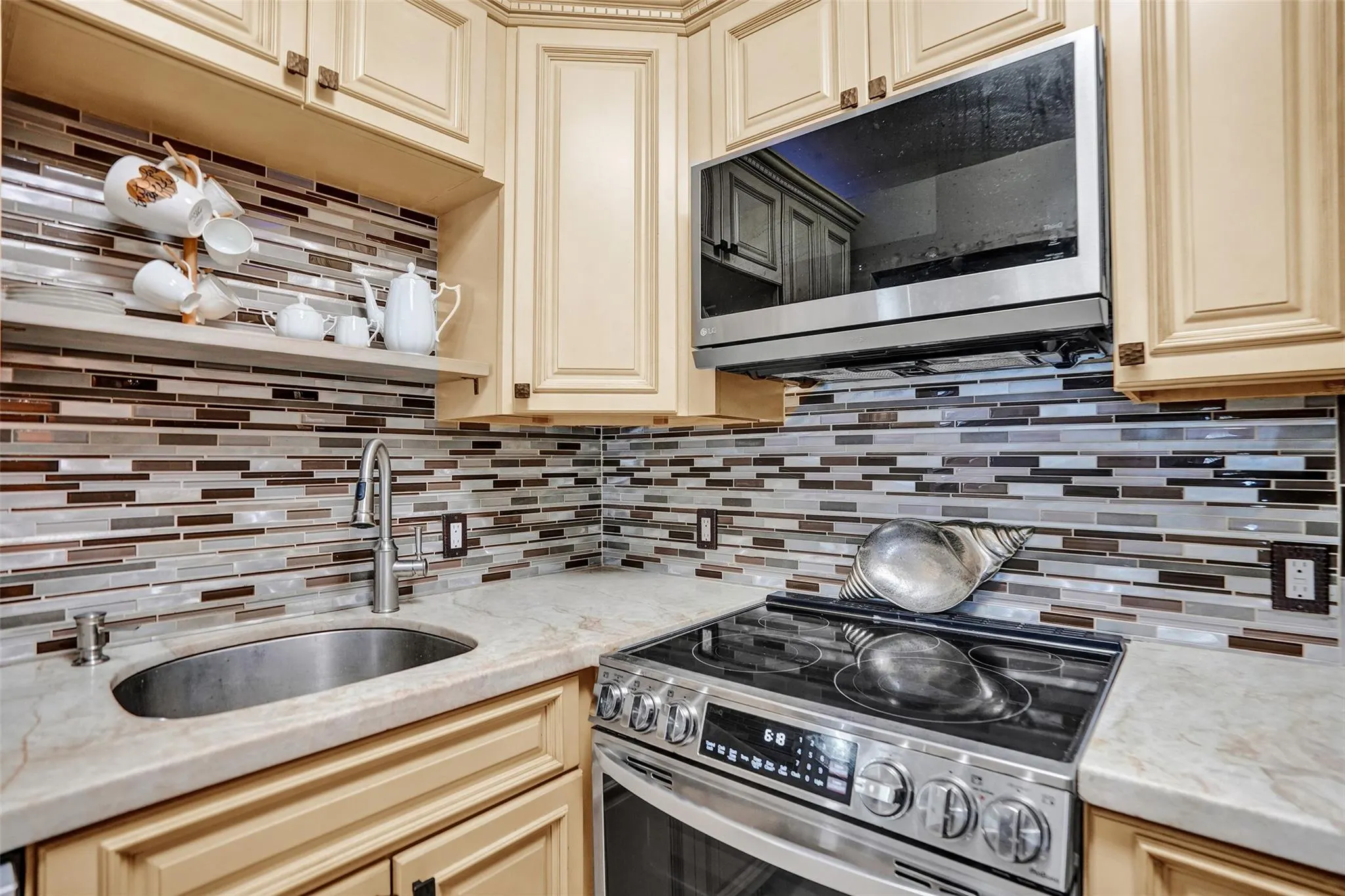 101 E Mcnab Rd, #407