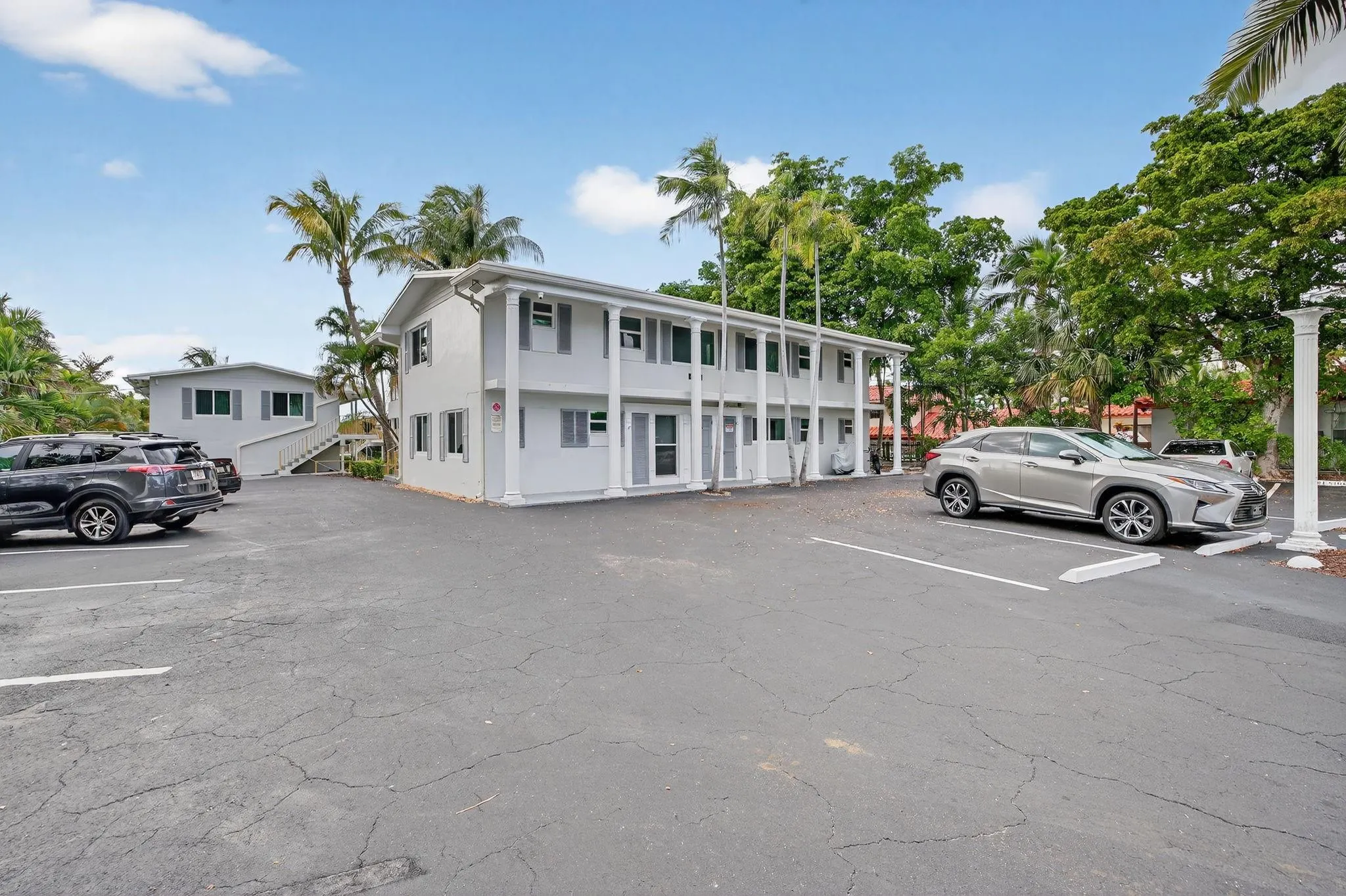 1821 Middle River Dr, #4