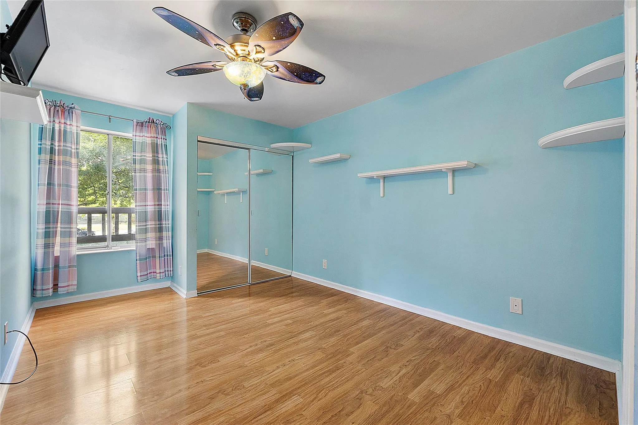 2169 Discovery Cir
