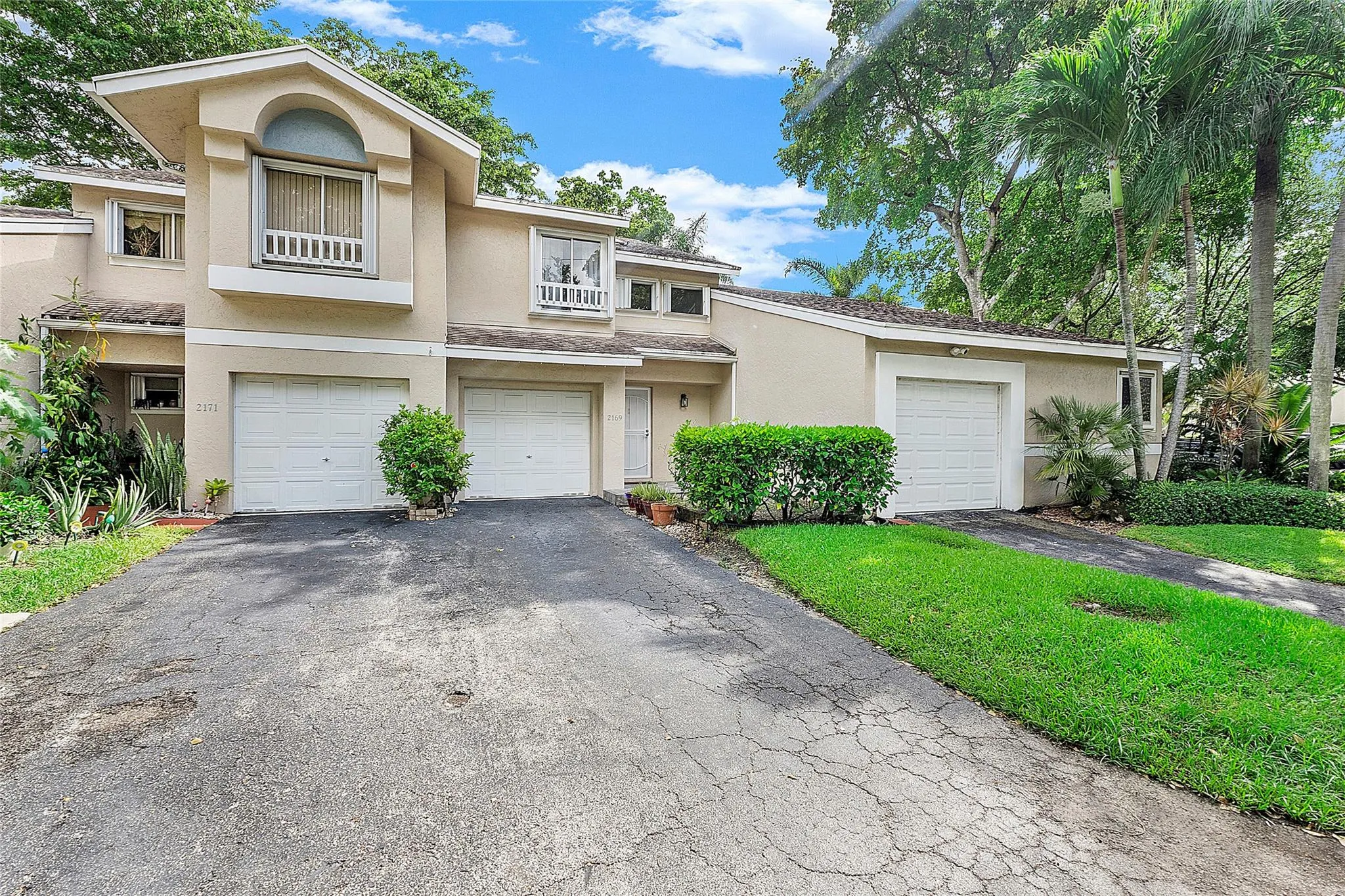 2169 Discovery Cir