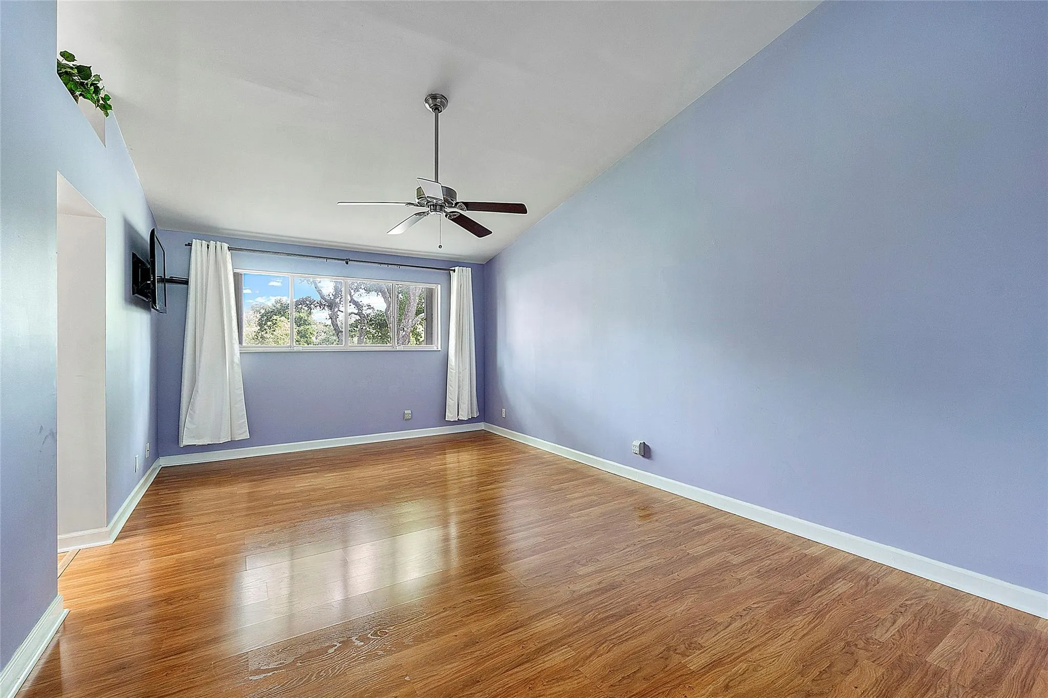 2169 Discovery Cir
