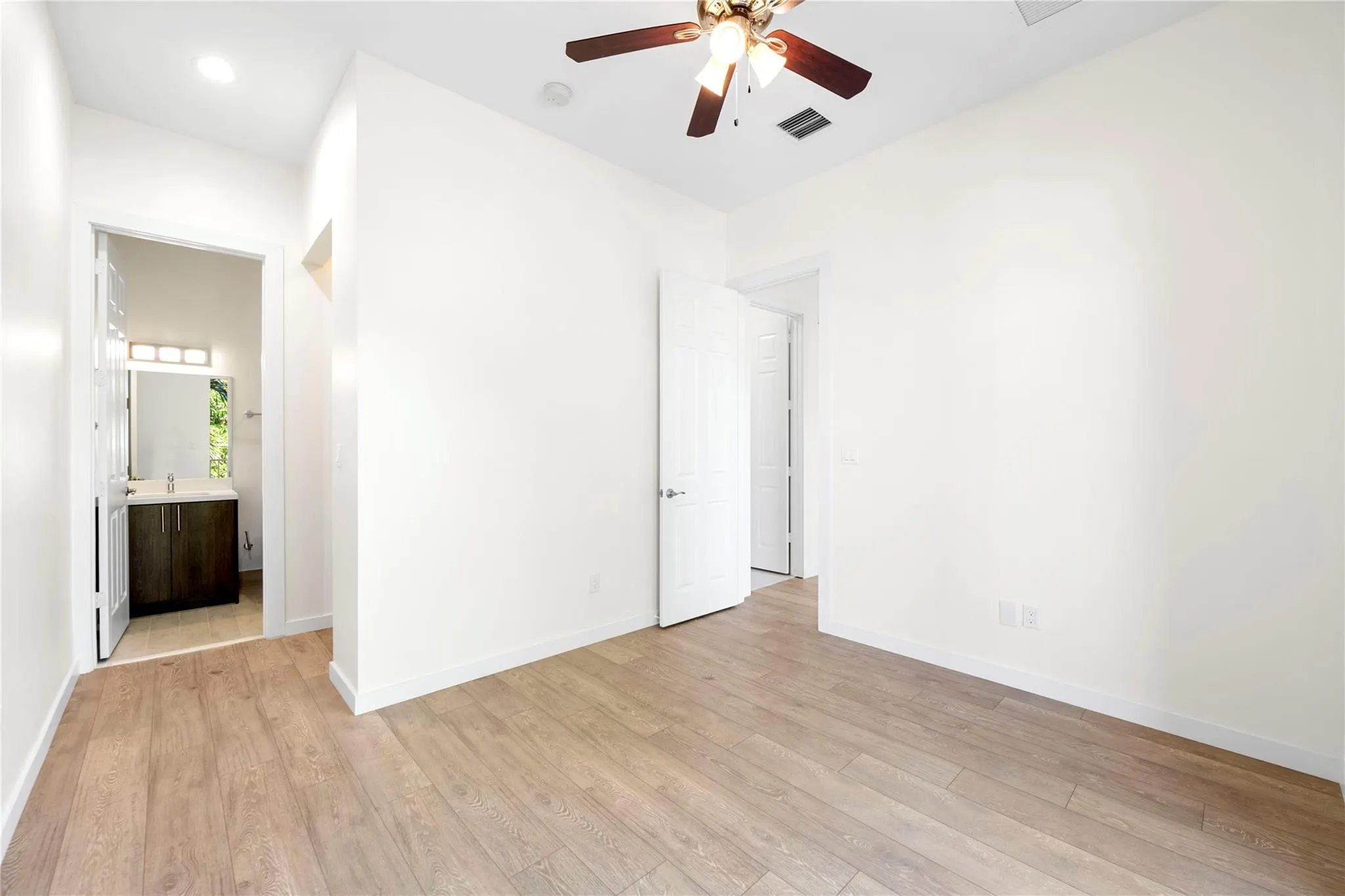 1432 SW 4th Ave, #1432