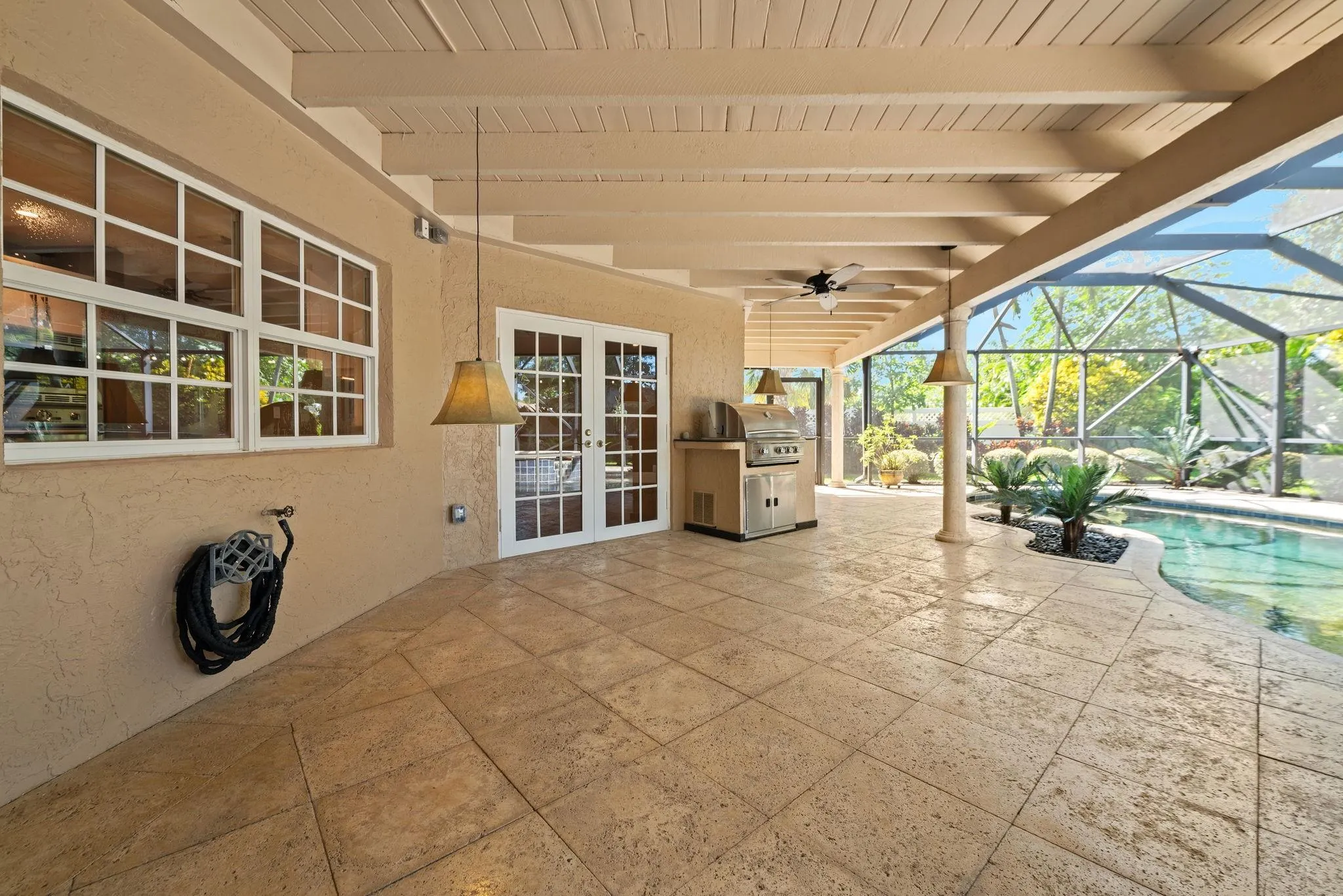 10044 Ramblewood Dr