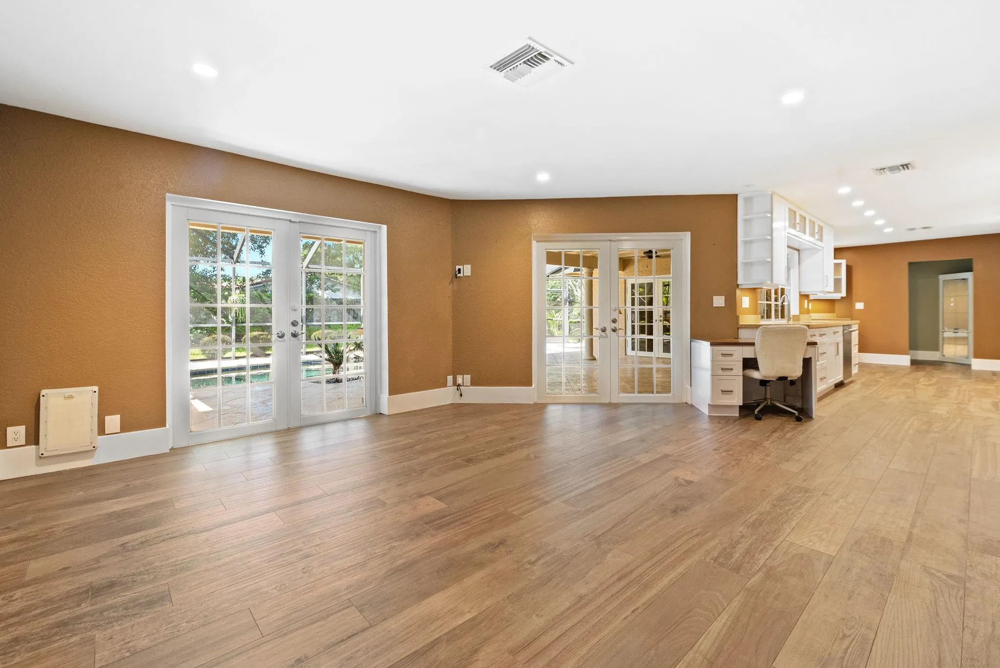 10044 Ramblewood Dr