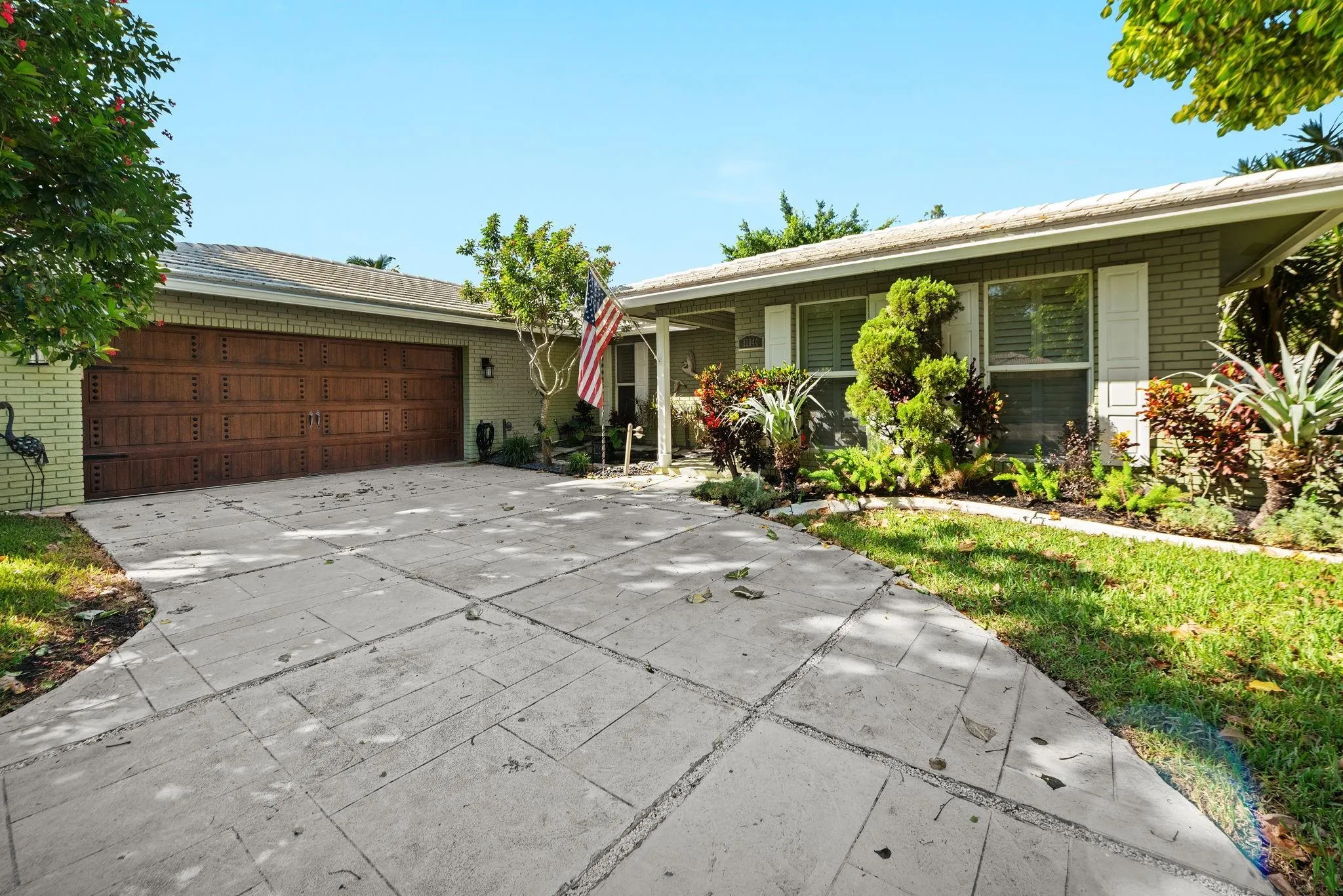 10044 Ramblewood Dr