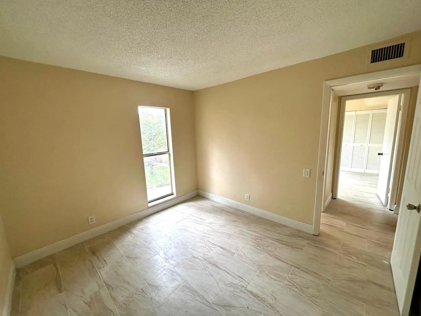 4463 Treehouse Ln, #H