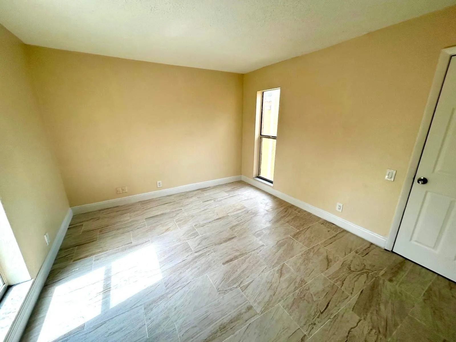 4463 Treehouse Ln, #H
