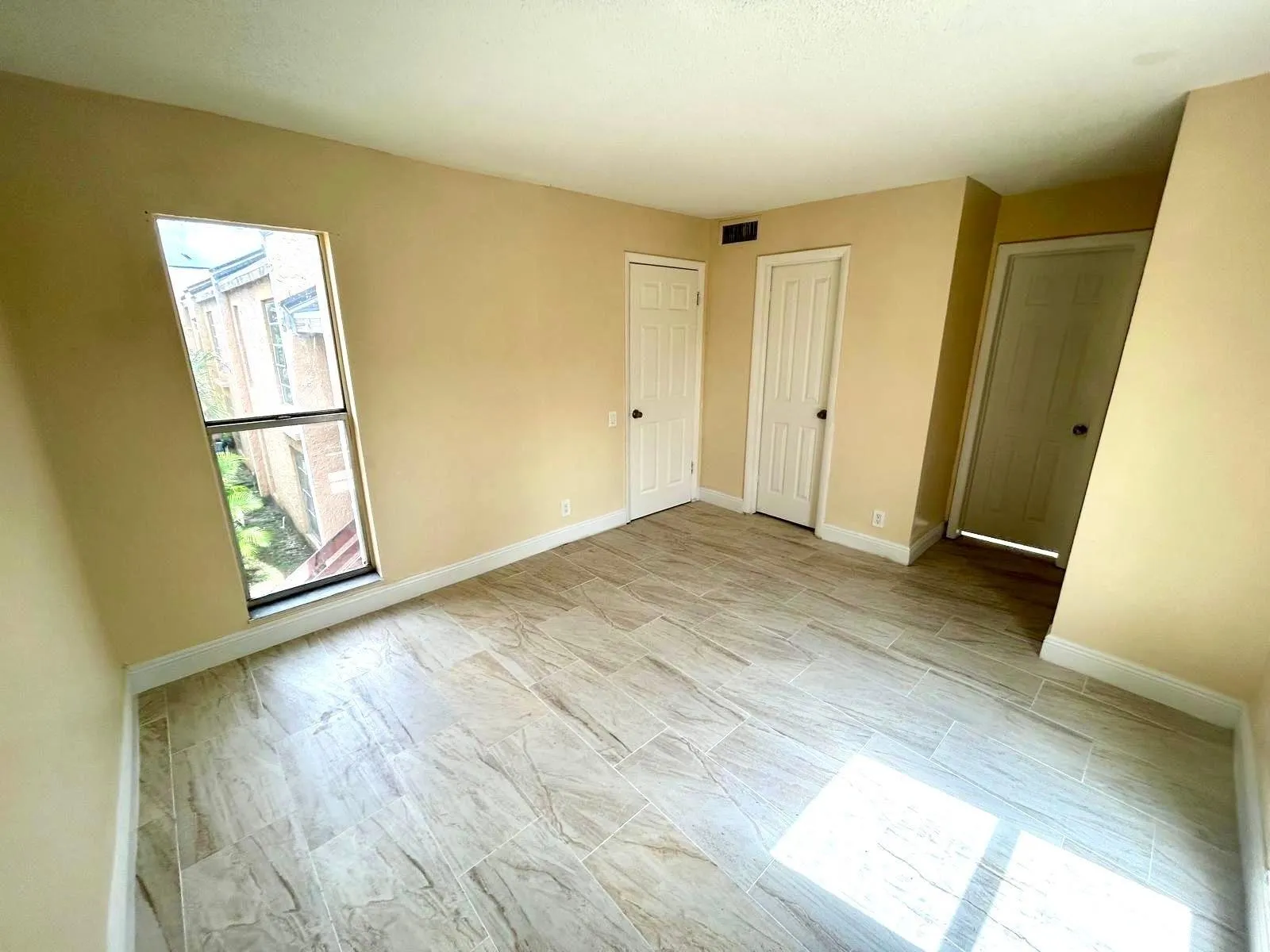 4463 Treehouse Ln, #H