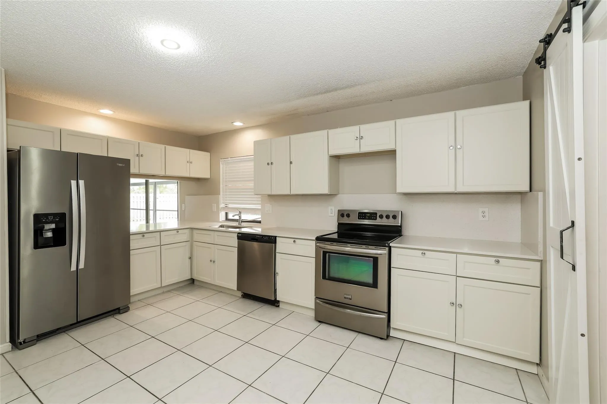 320 Sandpiper Ave