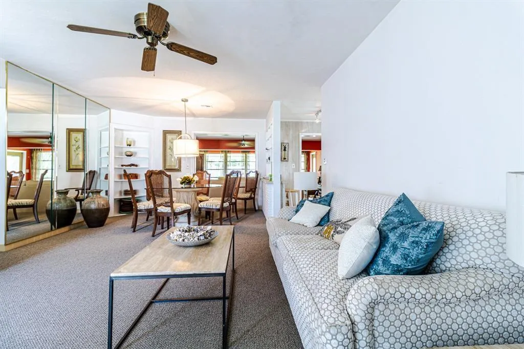 1300 SE 7th CT