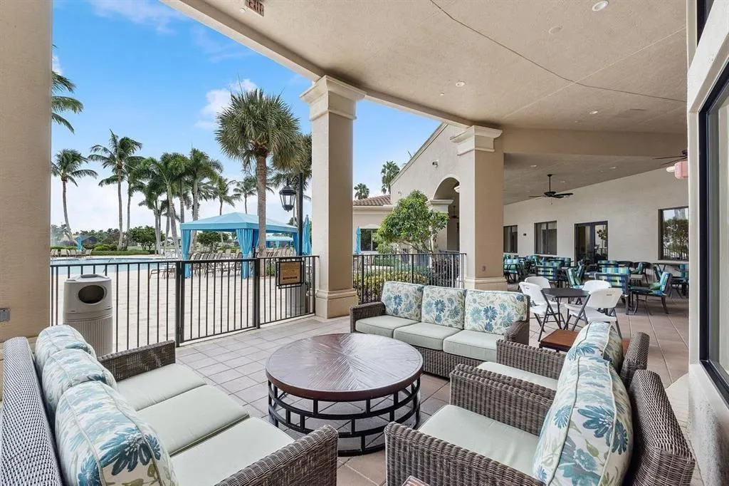 6828 Belmont Shore Dr