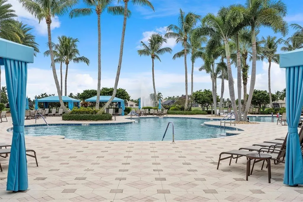6828 Belmont Shore Dr