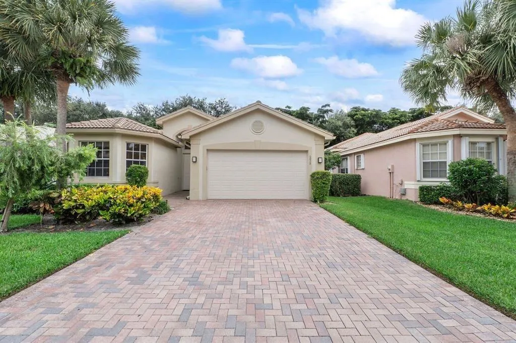 6828 Belmont Shore Dr