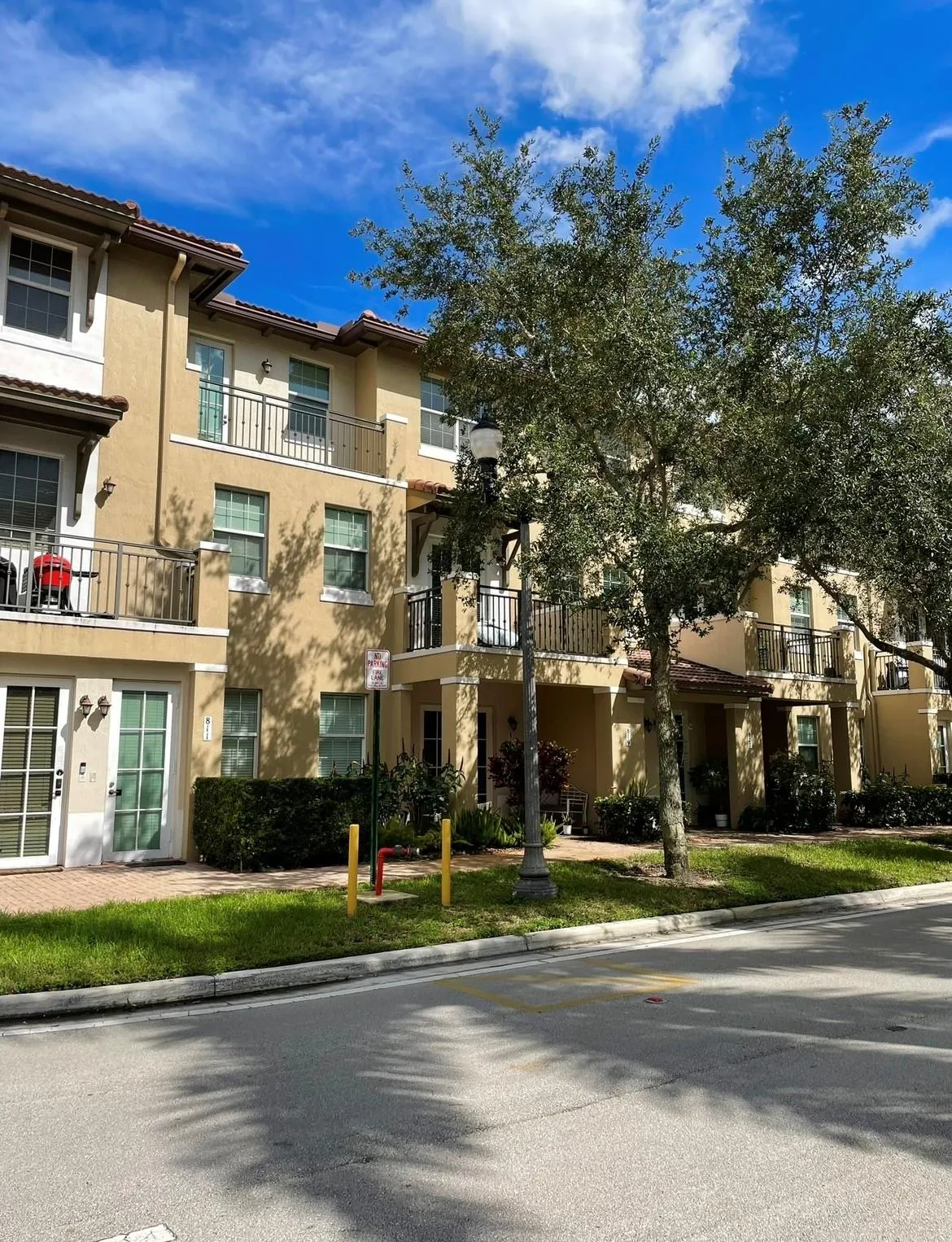 817 SW 147th Ave, #817