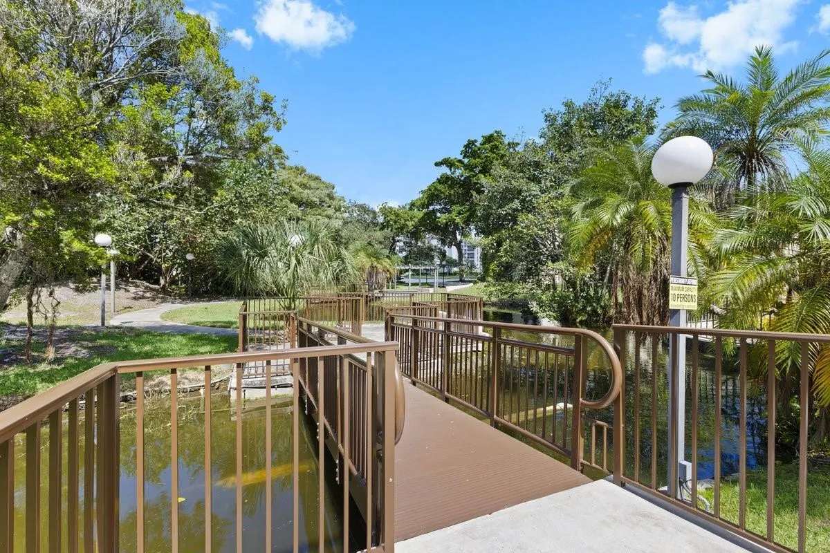 2106 S Cypress Bend Dr, #506