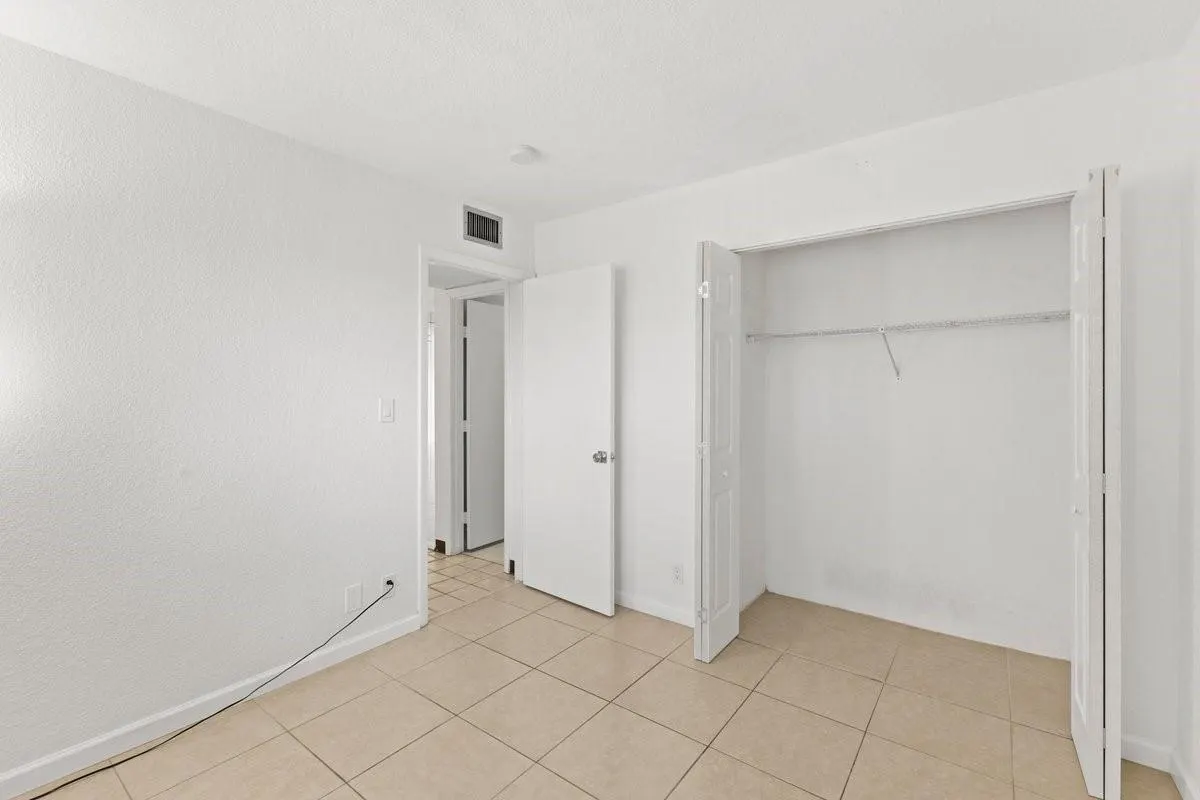 2106 S Cypress Bend Dr, #506