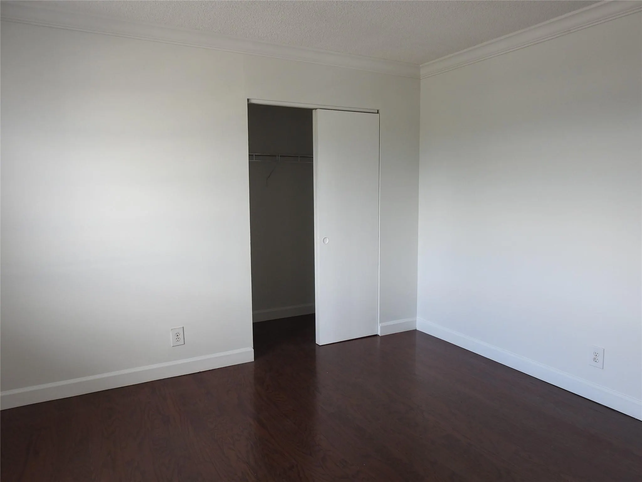 900 NE 18th Ave, #306