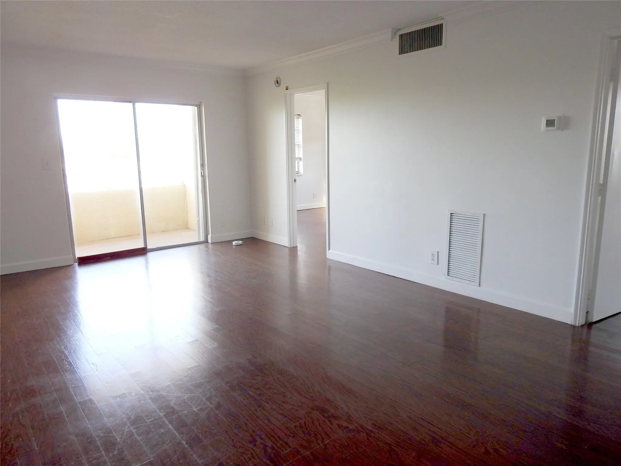 900 NE 18th Ave, #306