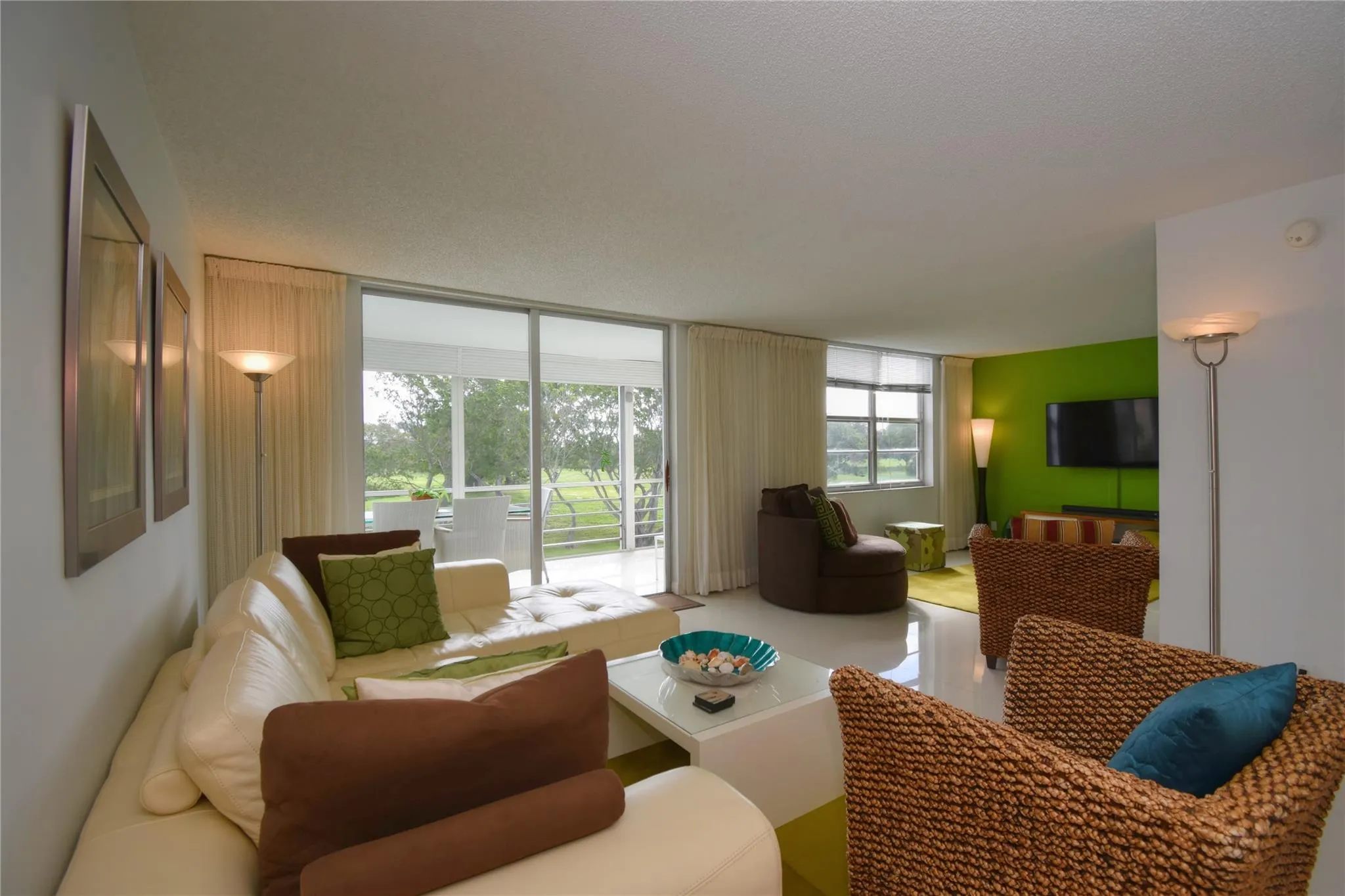 6100 NW 2nd Avenue, #323