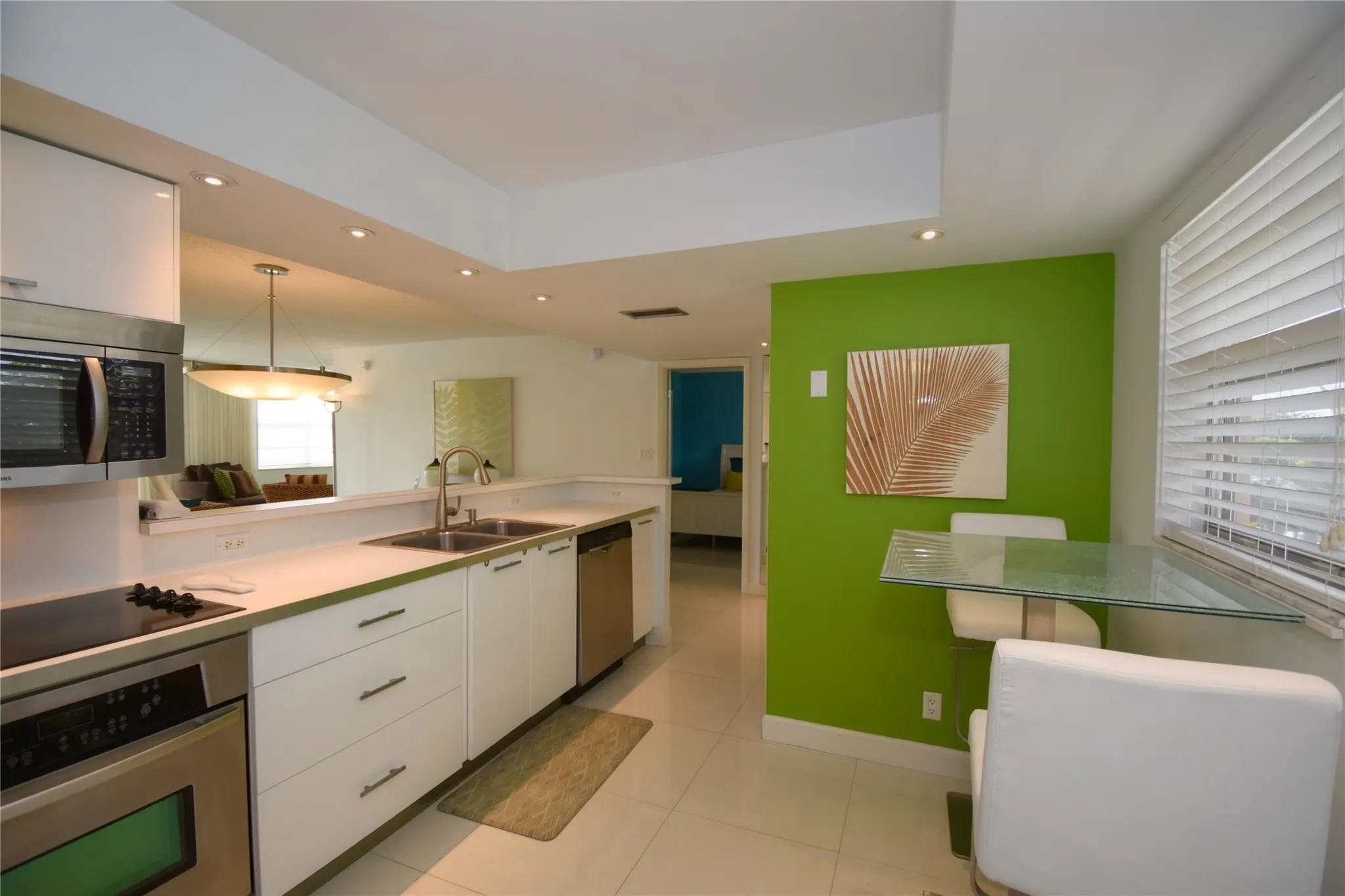 6100 NW 2nd Avenue, #323