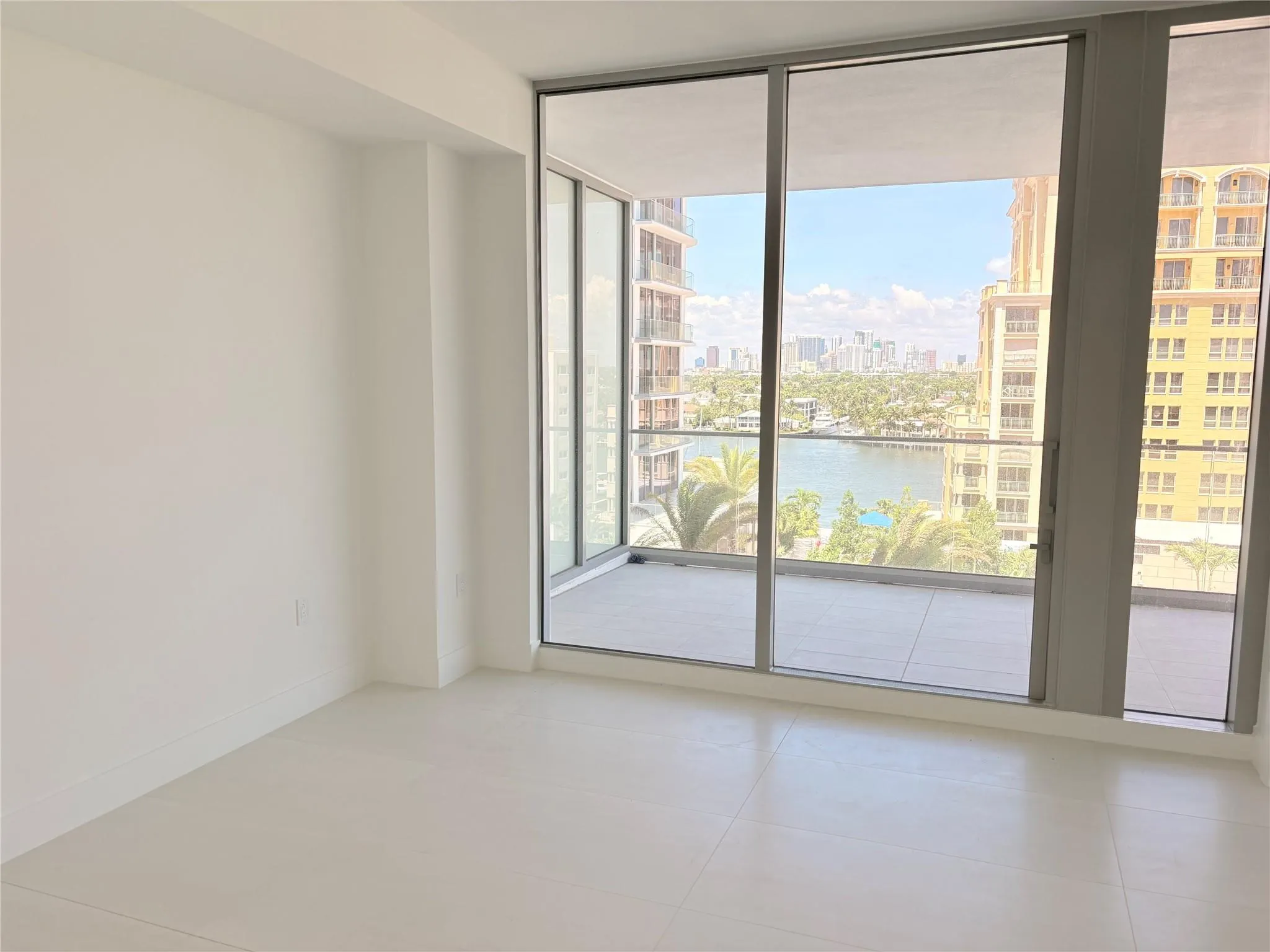 151 N Seabreeze Blvd, #0703-E
