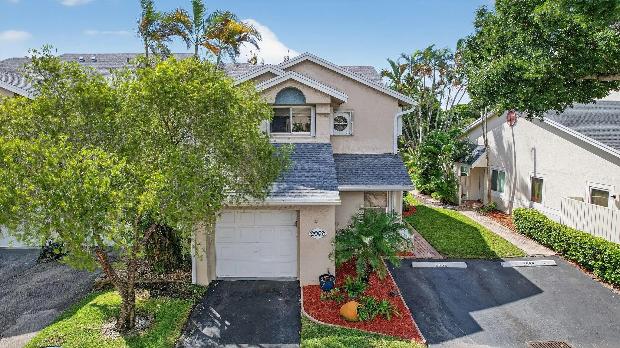2052 Discovery Cir E