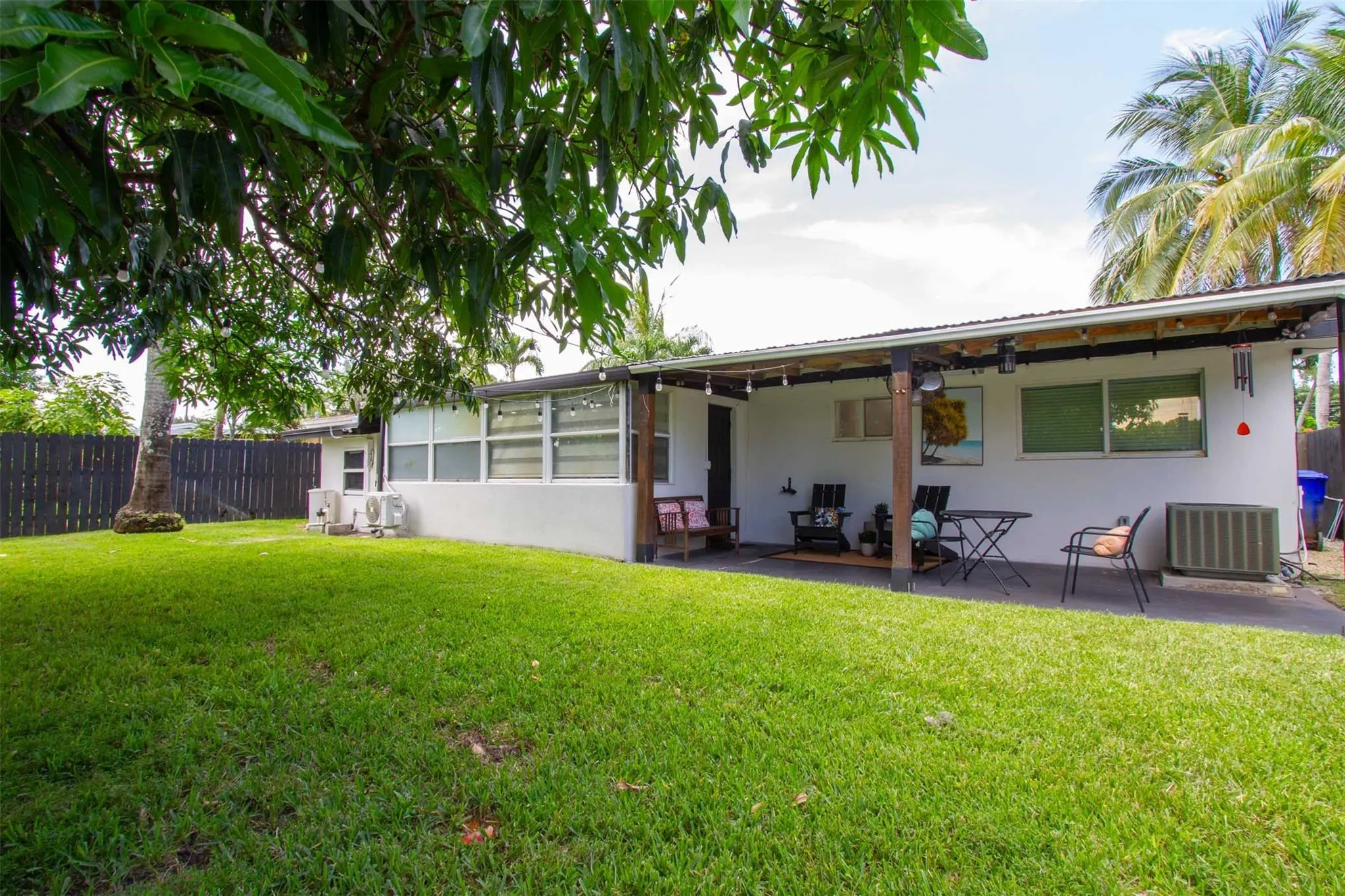 7700 NW 15th St