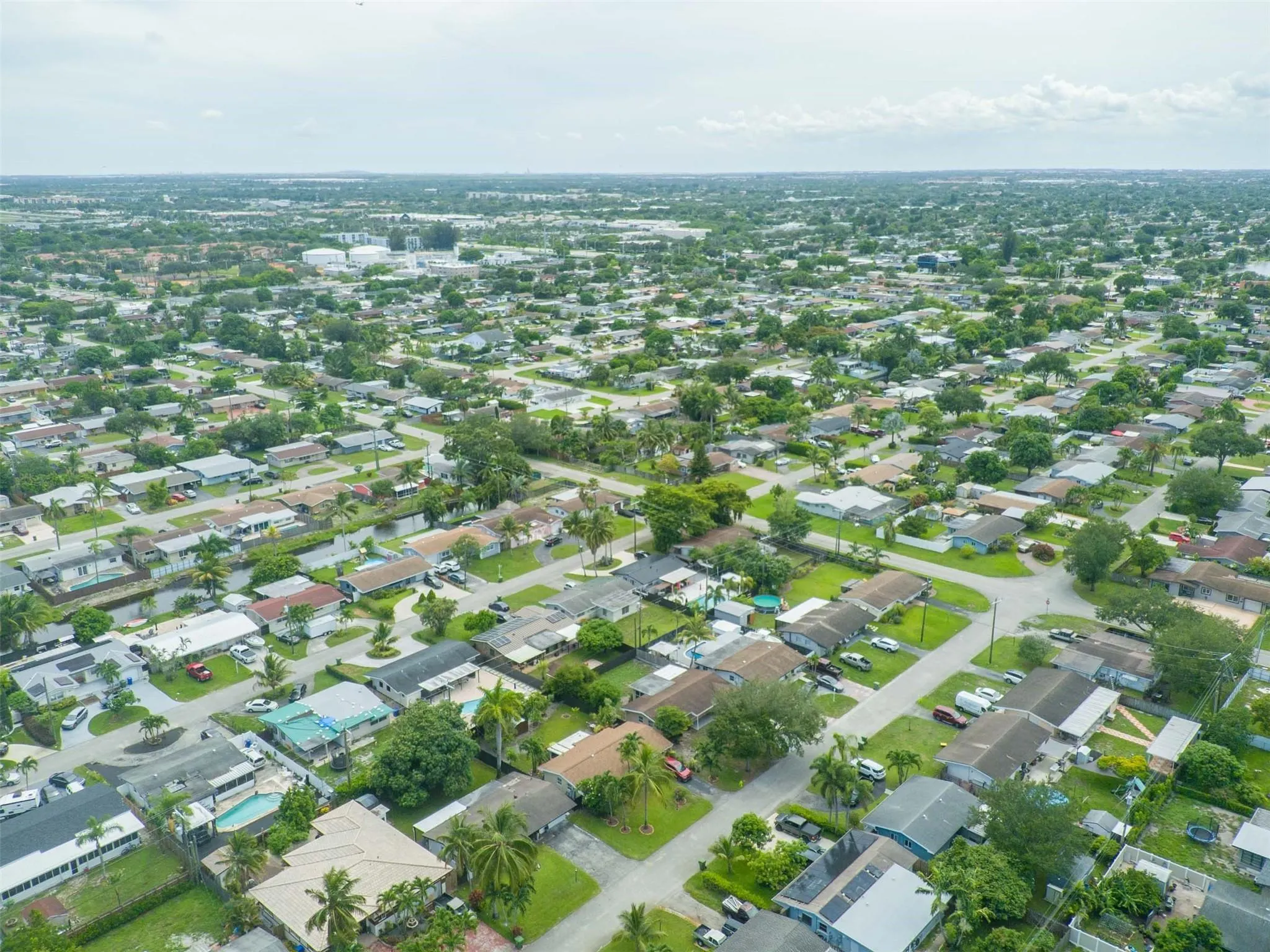 7700 NW 15th St