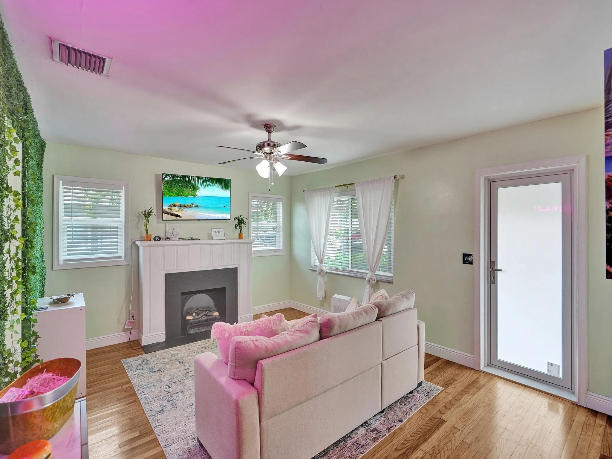 615 SW 4th Ave
