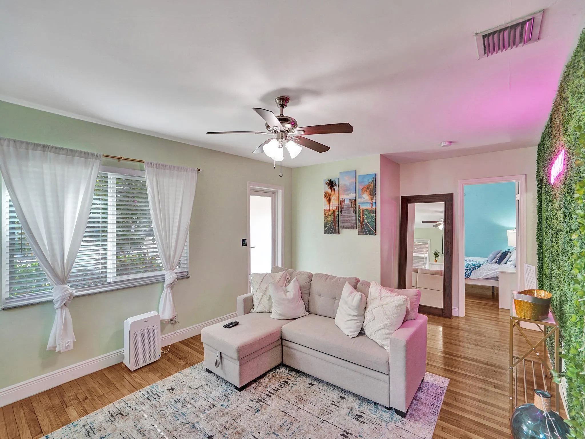 615 SW 4th Ave