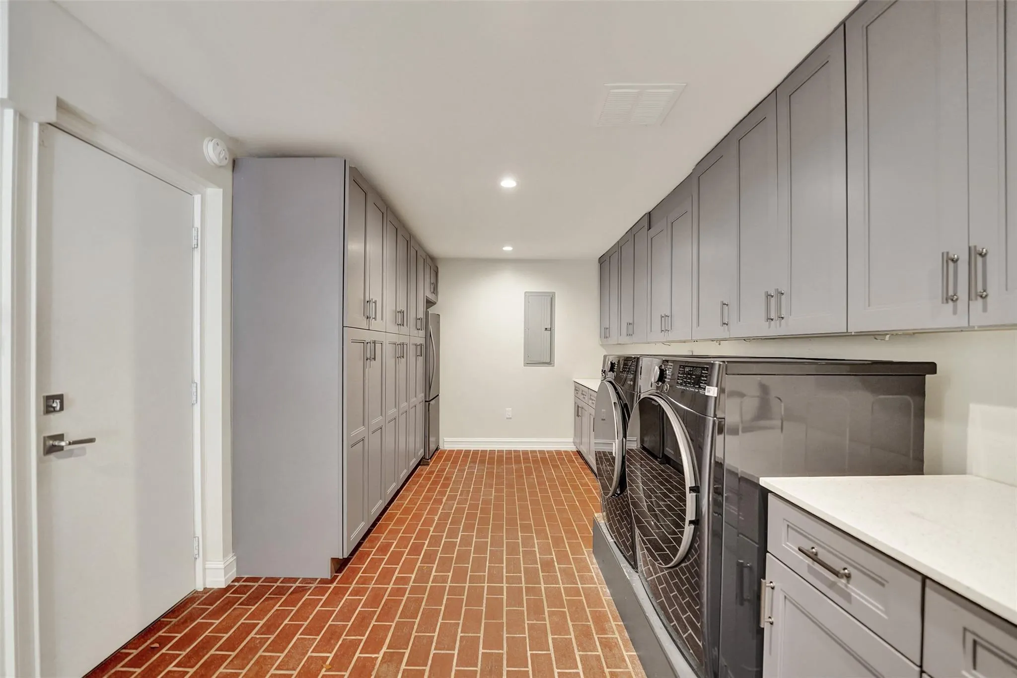 459 NE 15th Ave