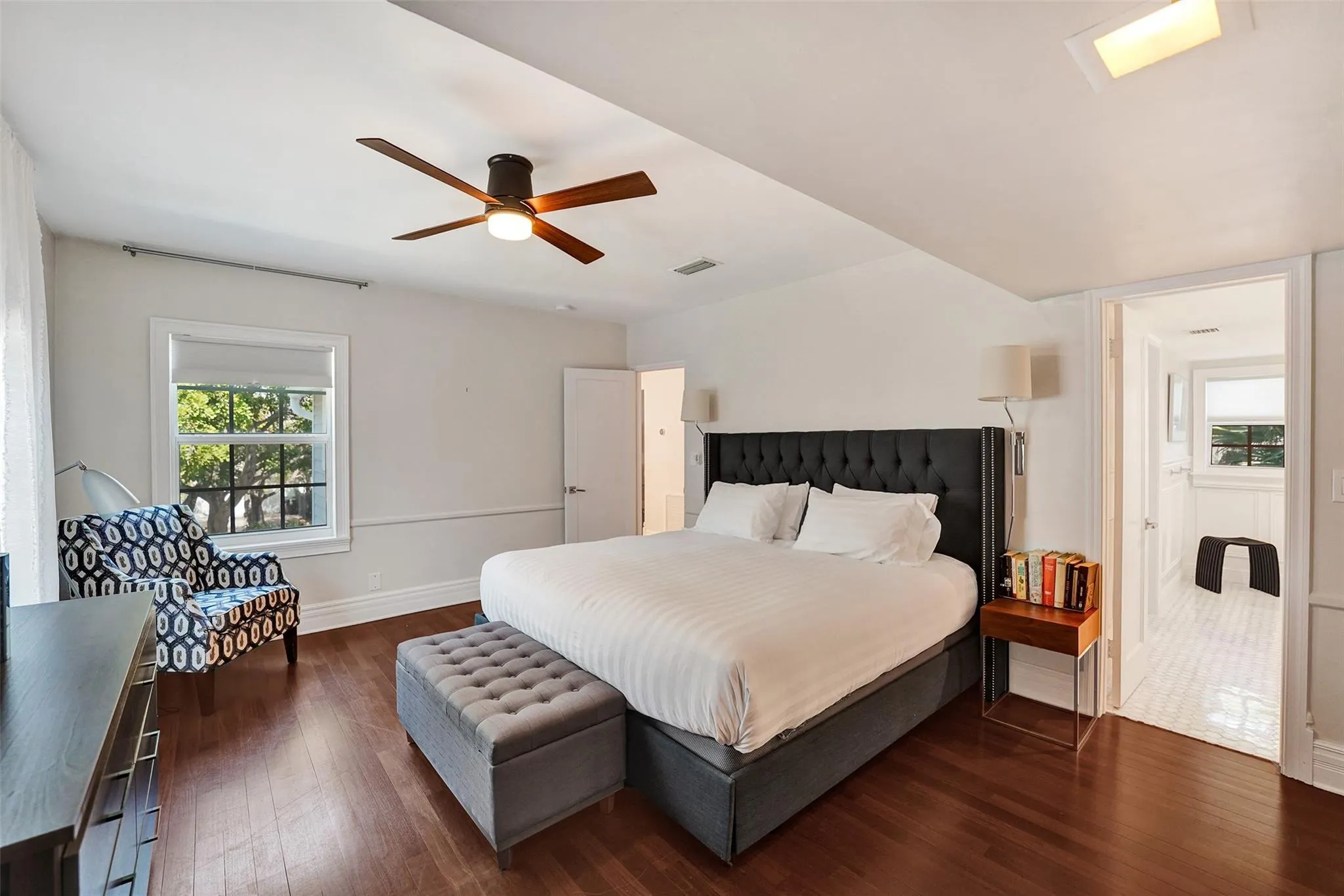 459 NE 15th Ave