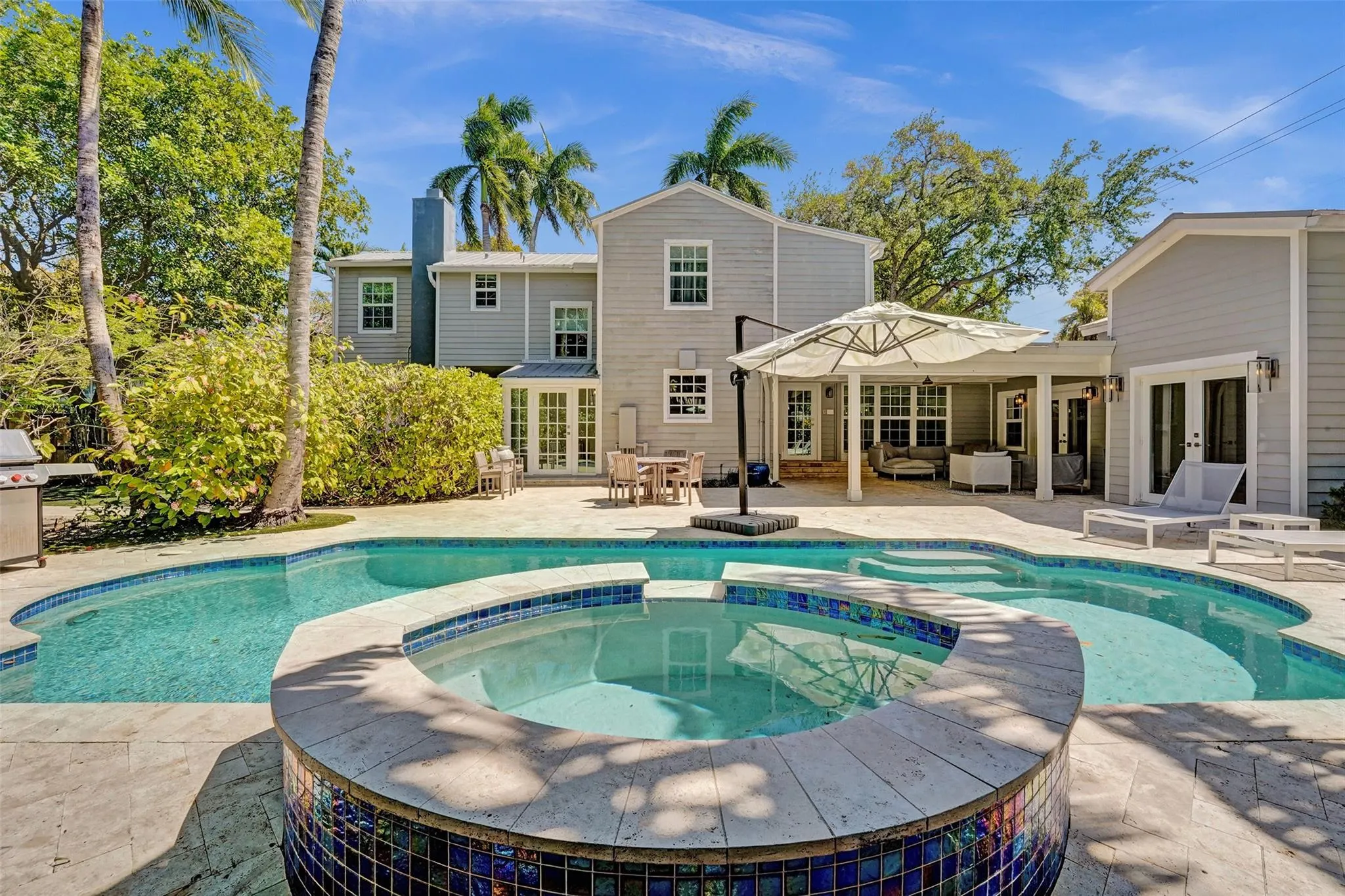 459 NE 15th Ave