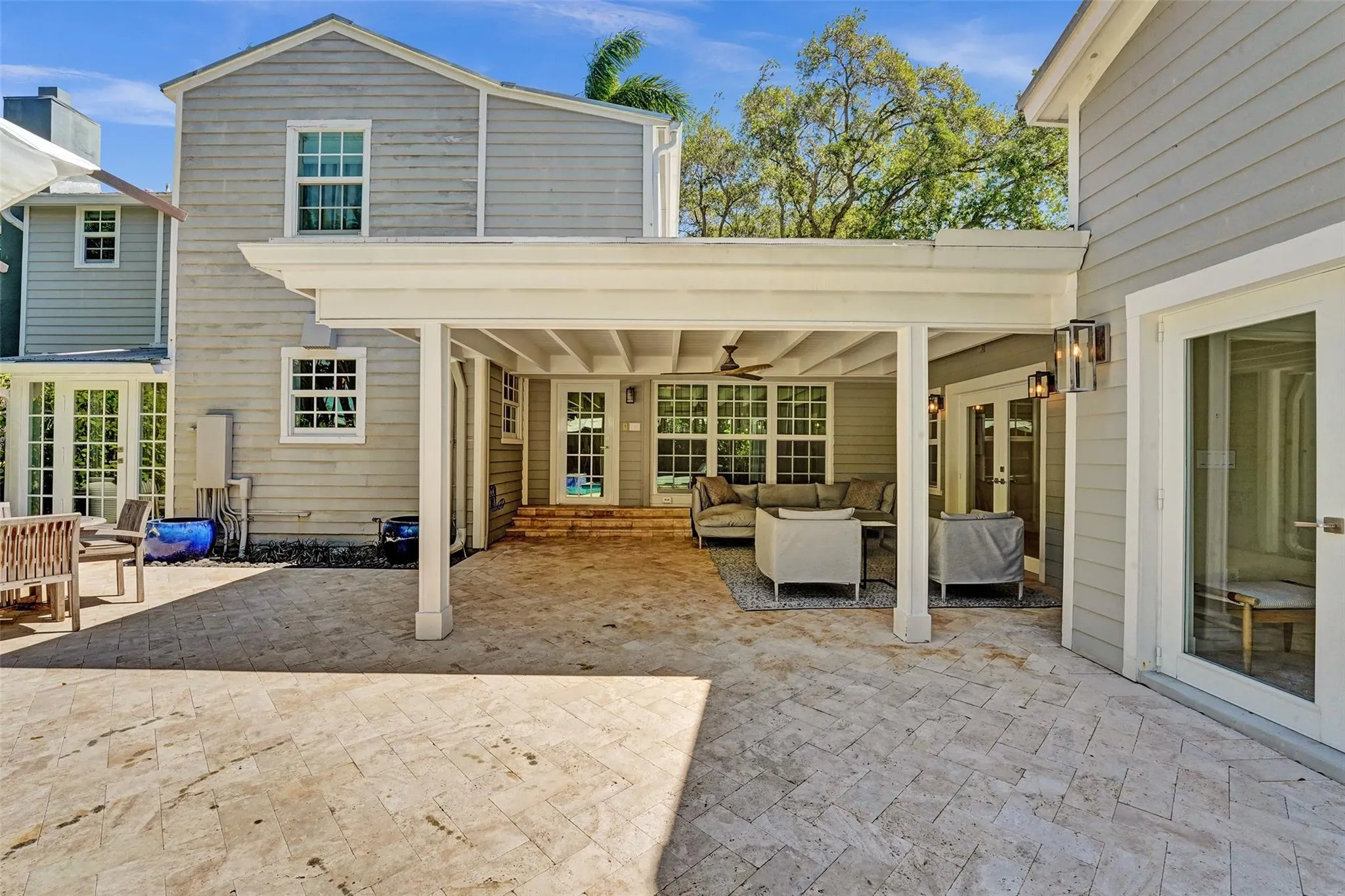 459 NE 15th Ave