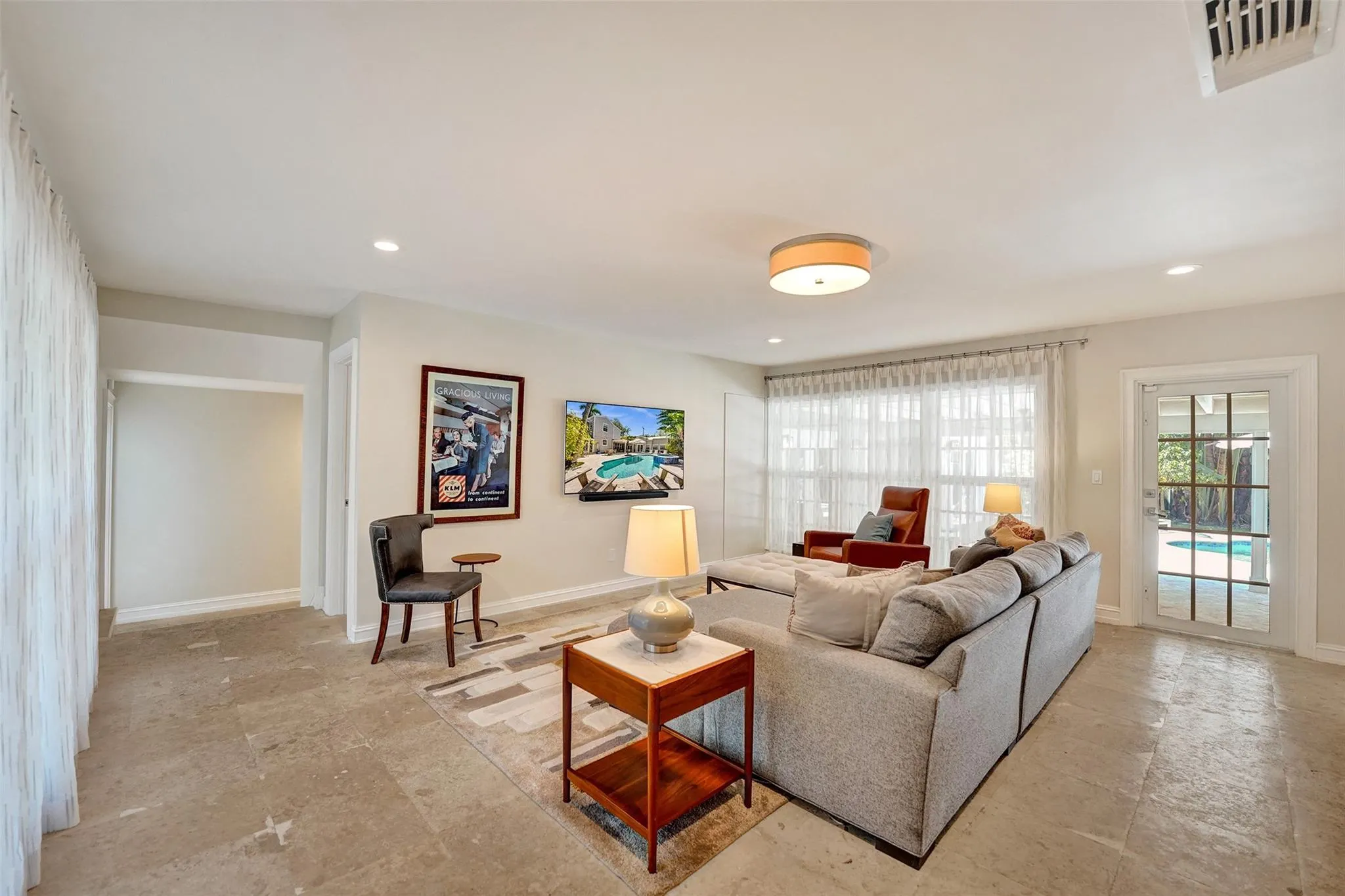 459 NE 15th Ave