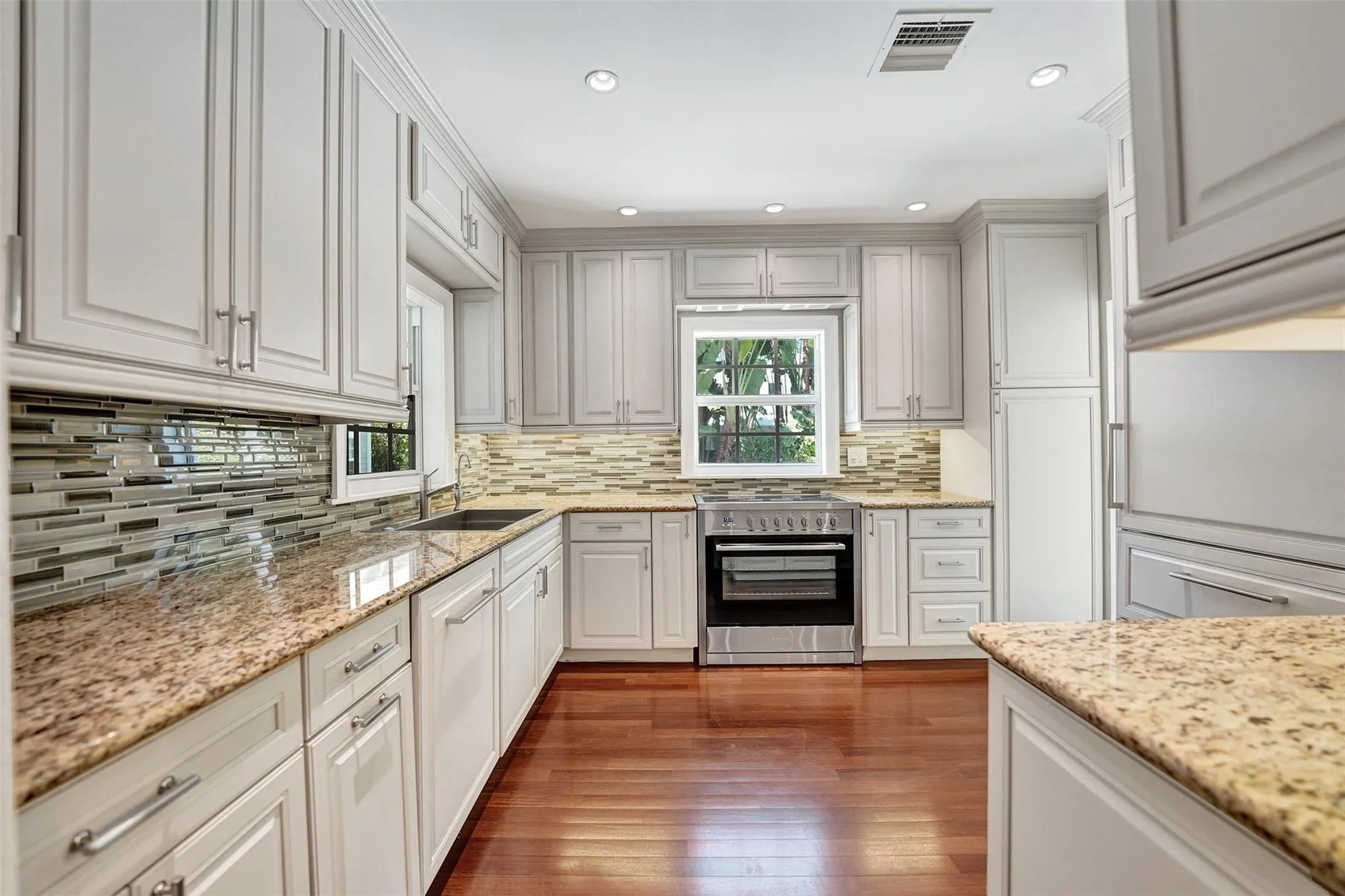 459 NE 15th Ave