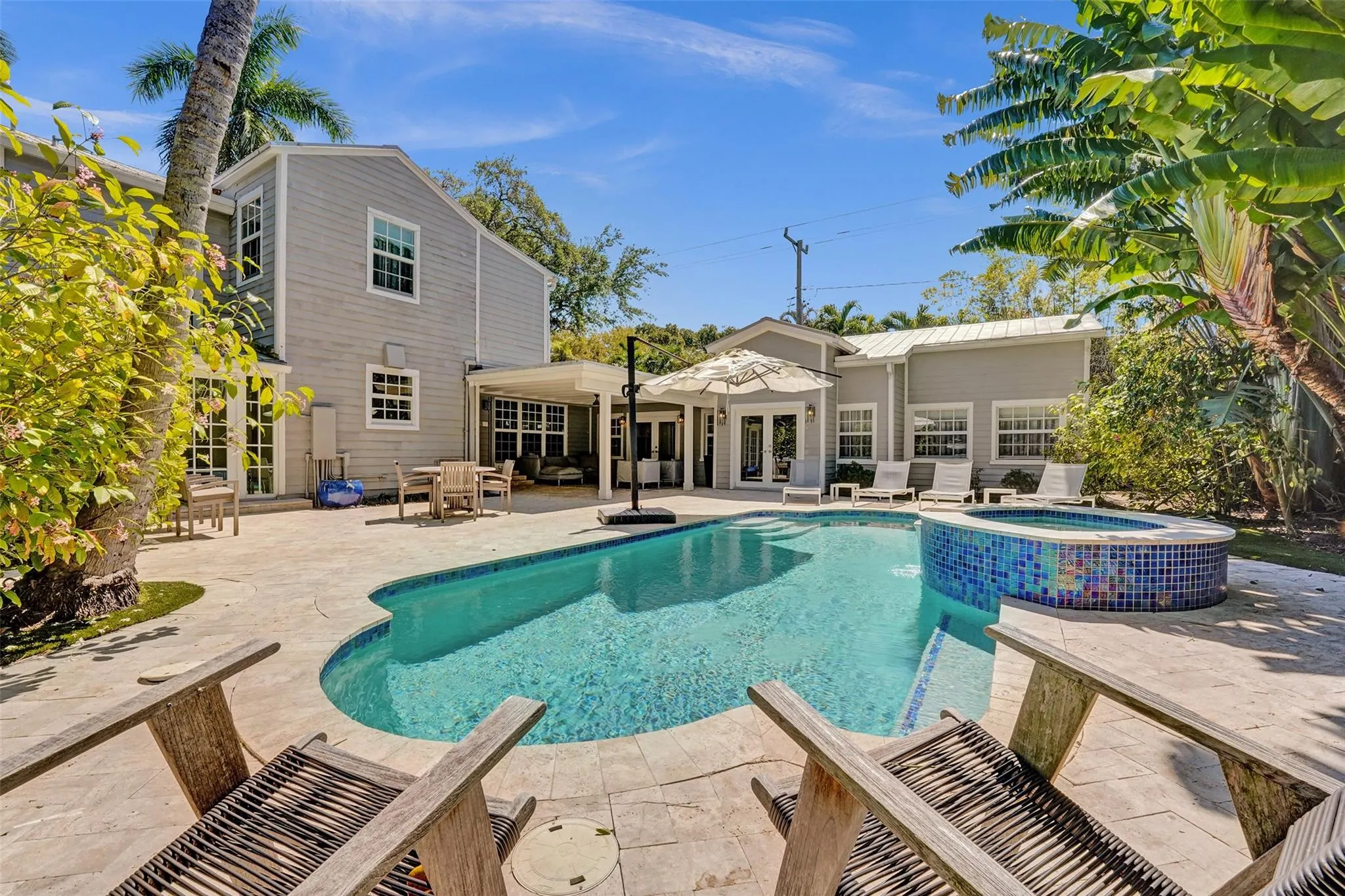 459 NE 15th Ave