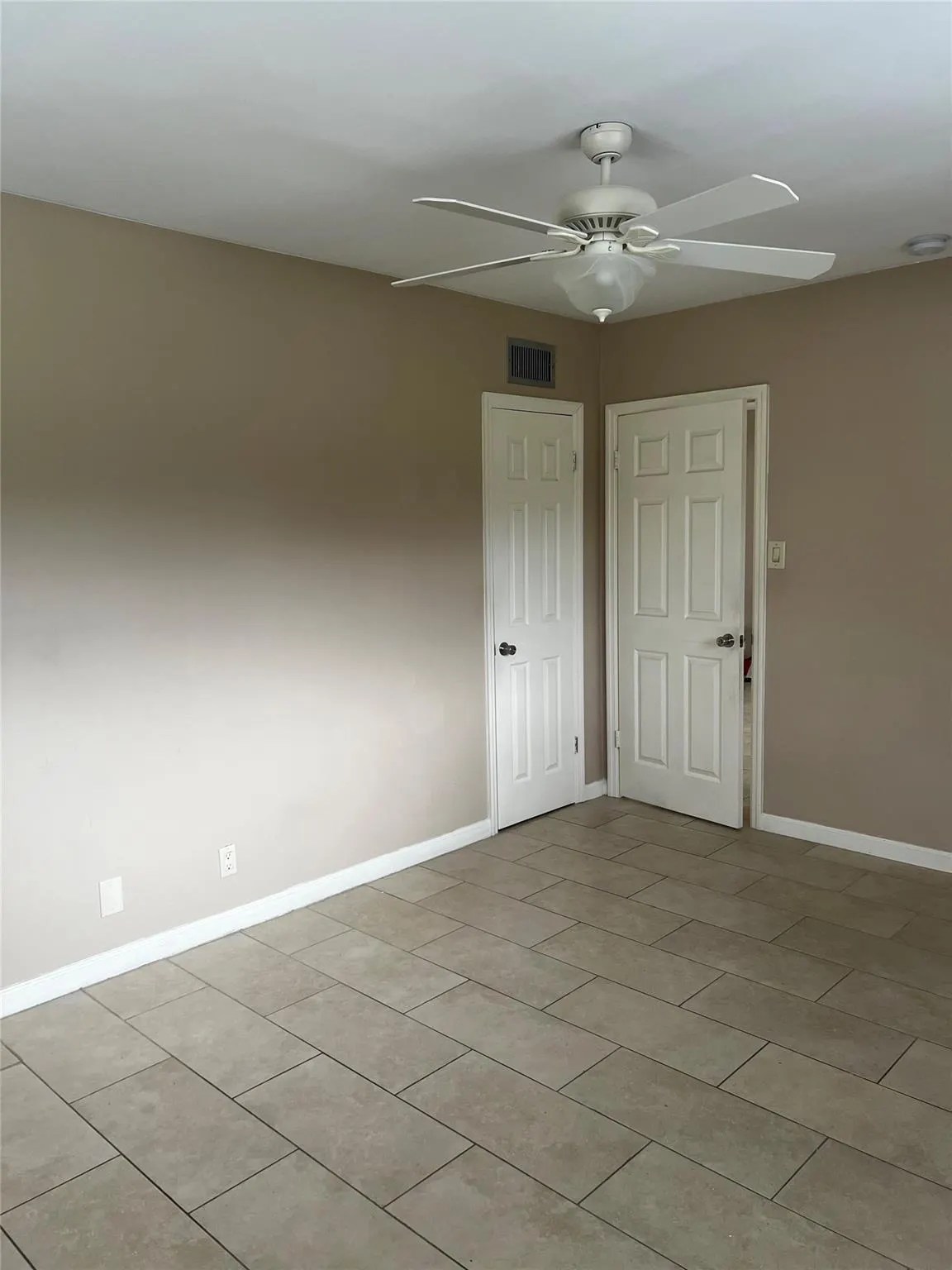 551 NW 80th Ter, #208