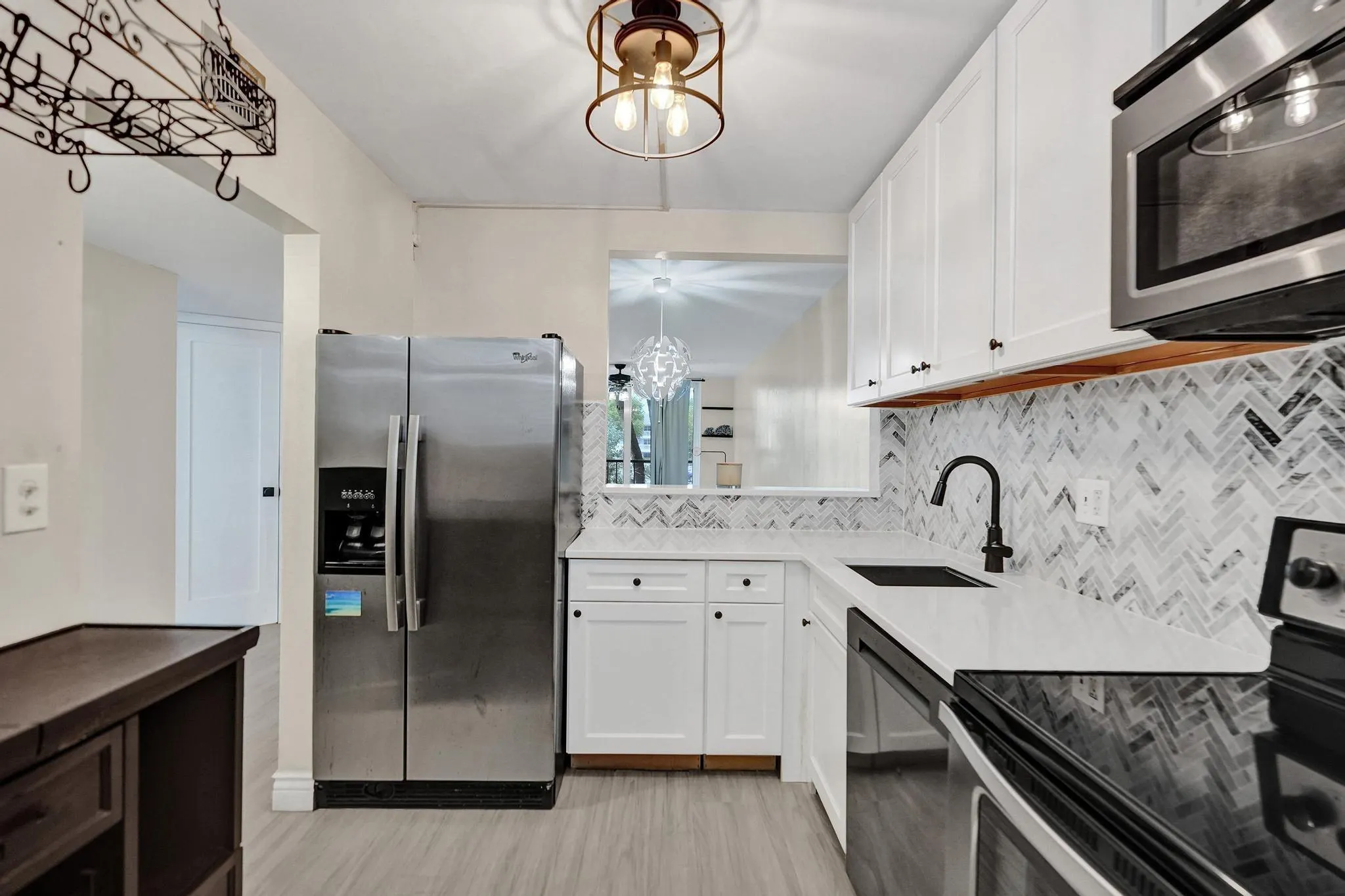 5300 NE 24th Ter, #201 C