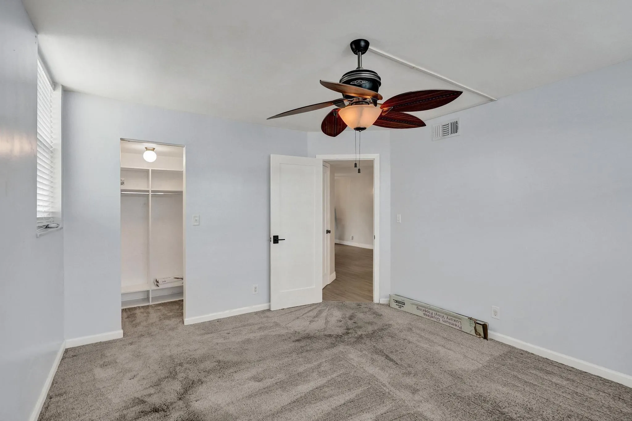 5300 NE 24th Ter, #201 C