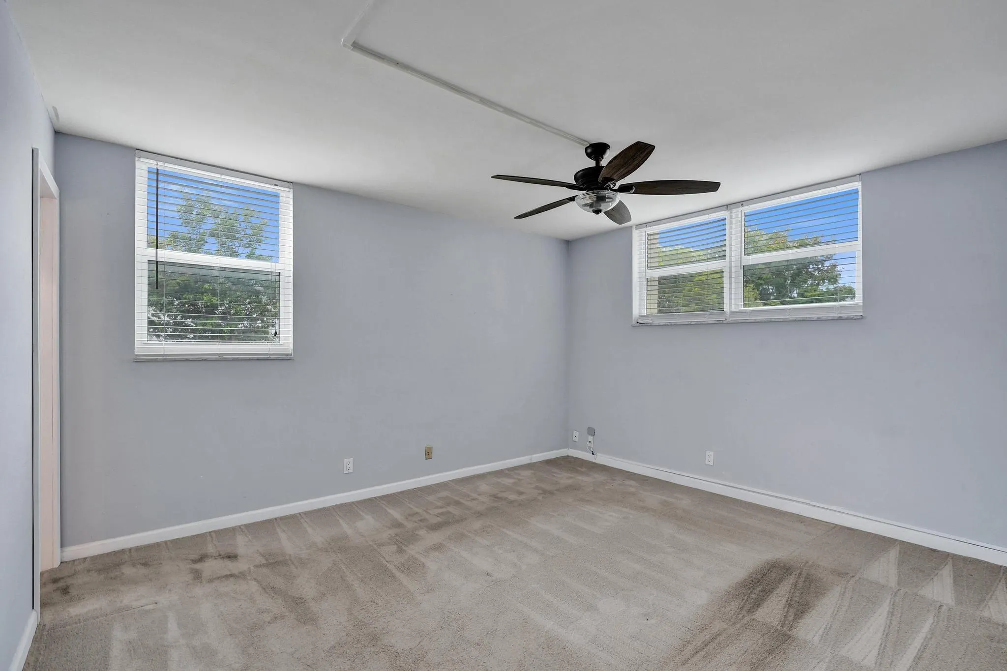 5300 NE 24th Ter, #201 C